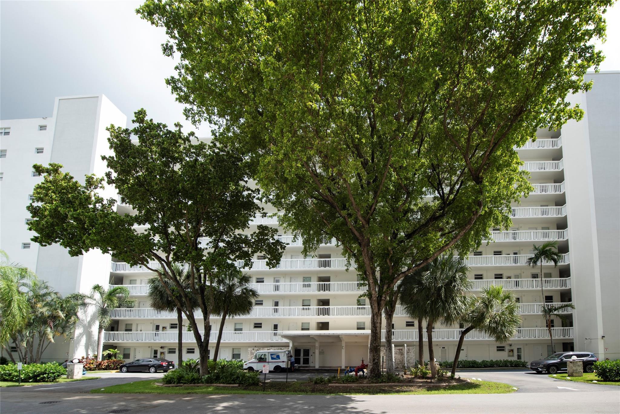 2555 NE 11th Street 302, Fort Lauderdale, FL 33304, Fort Lauderdale