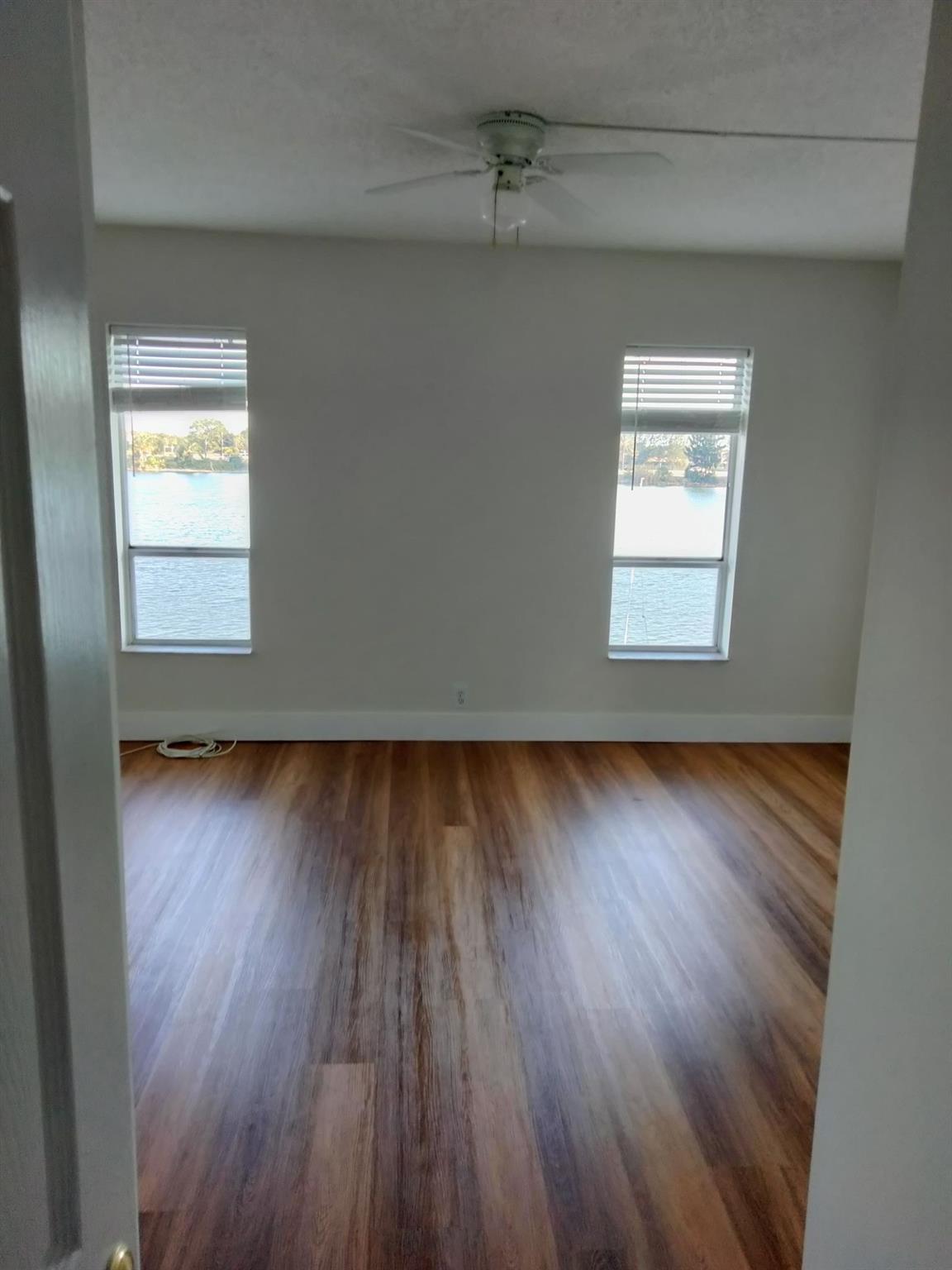1100 Crystal Lake Drive 115, Deerfield Beach, FL 33064, Deerfield Beach - Photo 2