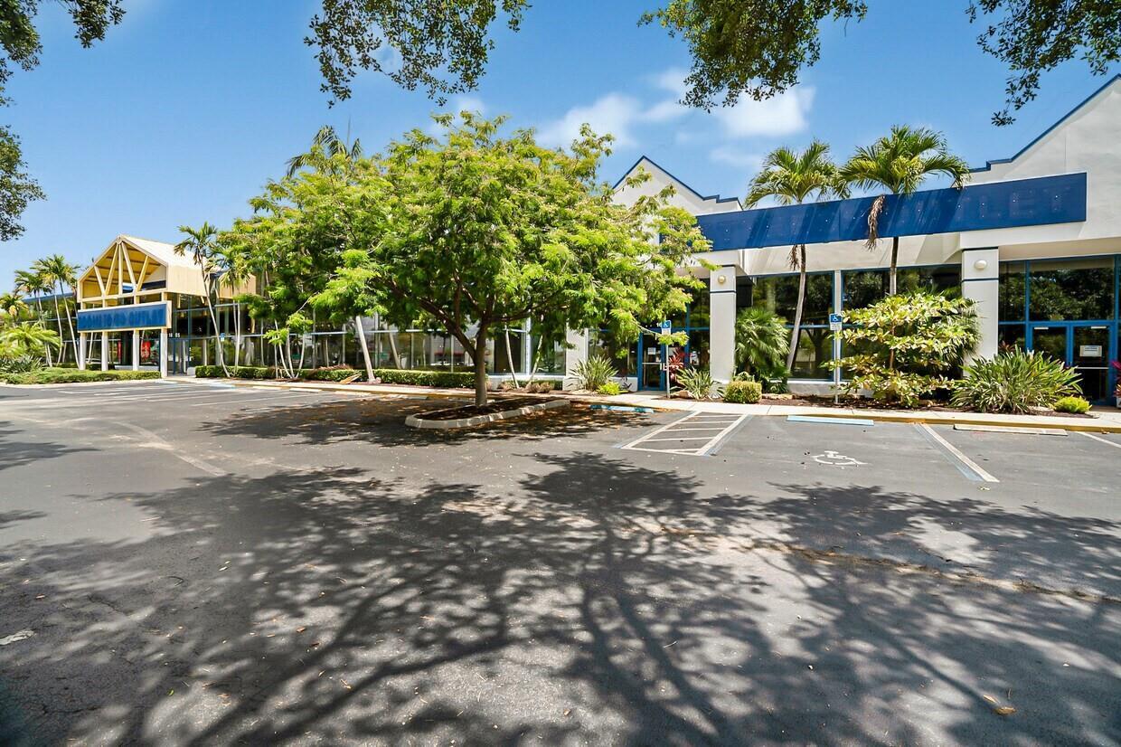 1605 W Oakland Park Boulevard, Oakland Park, FL 33311, Oakland Park - Photo 4