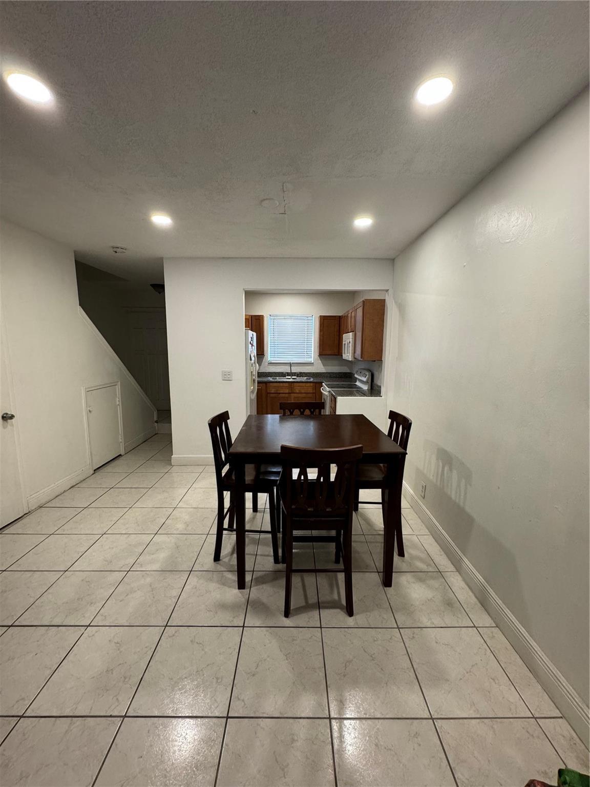 2452 Taylor Street 204, Hollywood, FL 33020, Hollywood - Photo 3