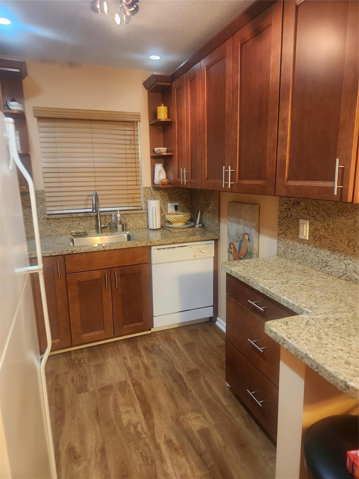 237 Farnham J 237, Deerfield Beach, FL 33442, Deerfield Beach - Photo 4