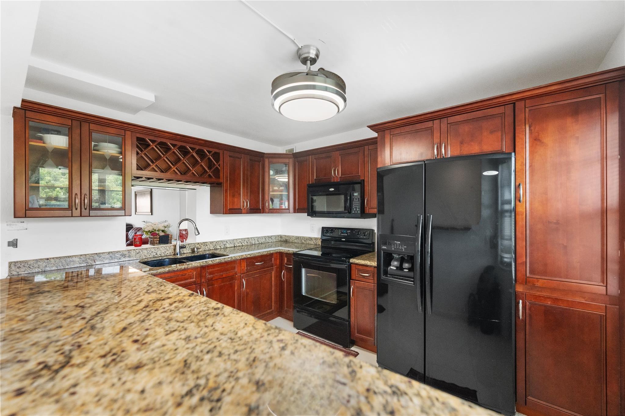 3004 Portofino Isle K4, Coconut Creek, FL 33066, Coconut Creek - Photo 4