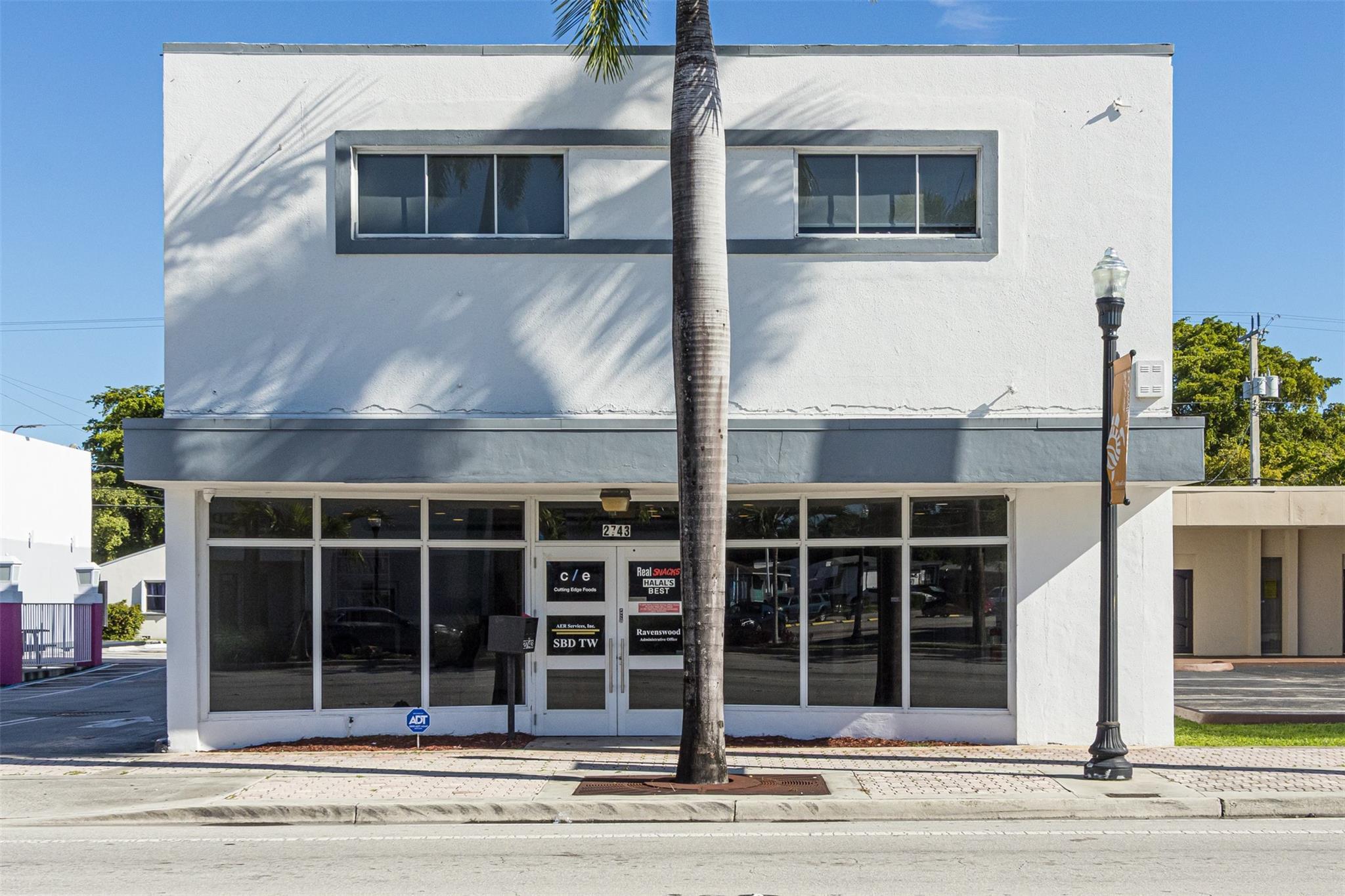 2743 Hollywood Boulevard, Hollywood, FL 33020, Hollywood