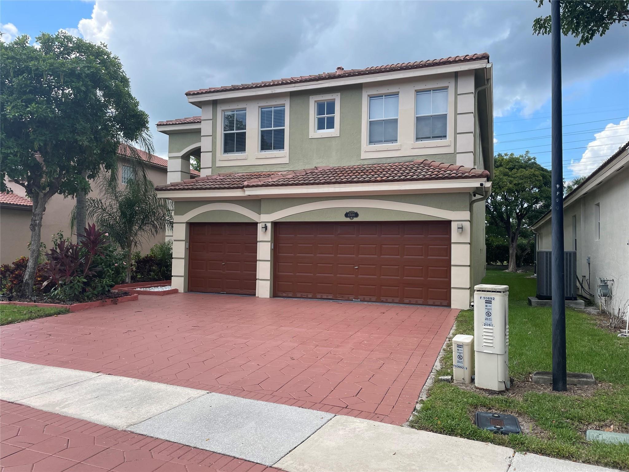 10690 Old Hammock Way, Wellington, FL 33414, Wellington