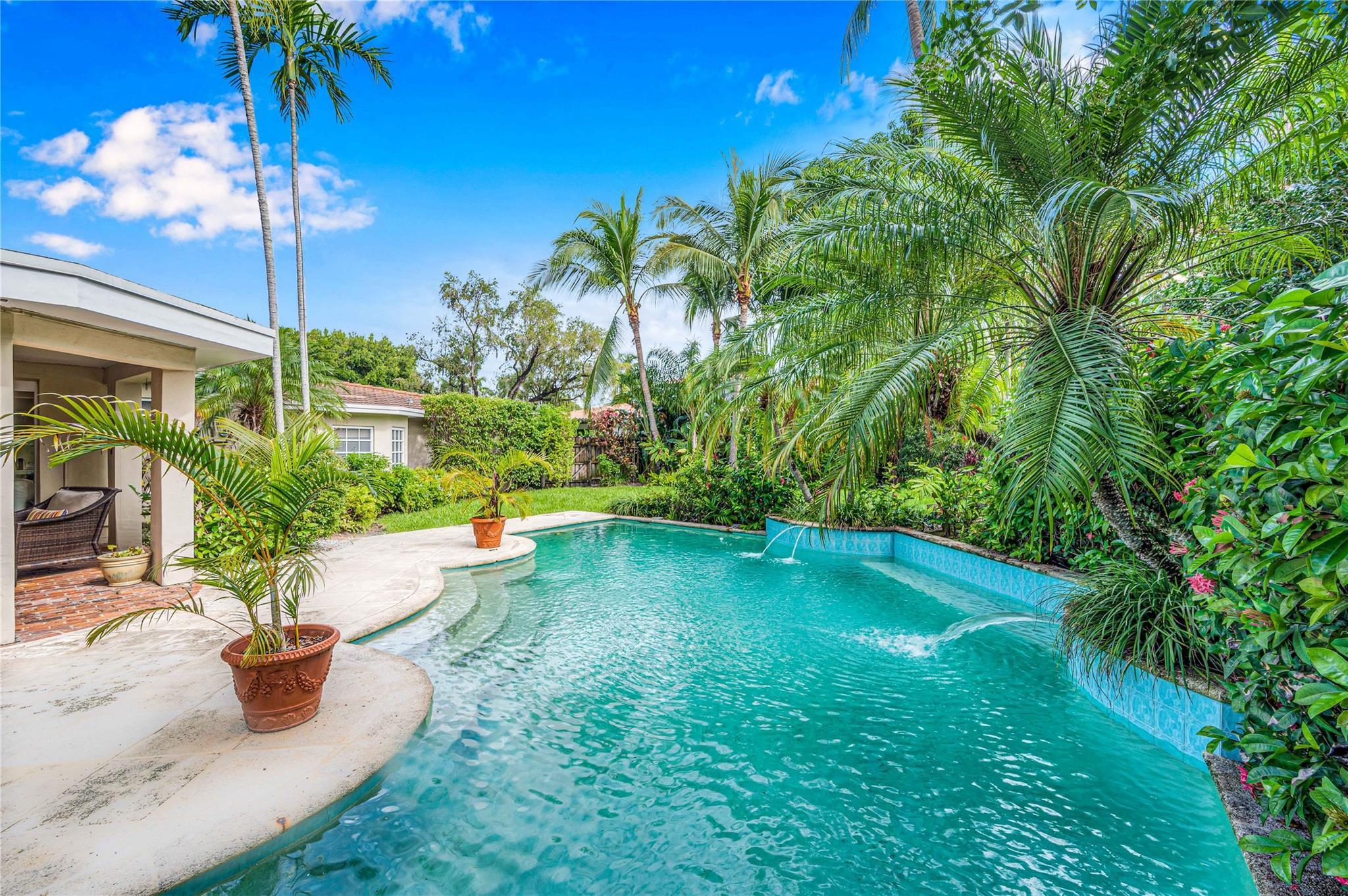 1612 E Lake Drive, Fort Lauderdale, FL 33316, Fort Lauderdale - Photo 2