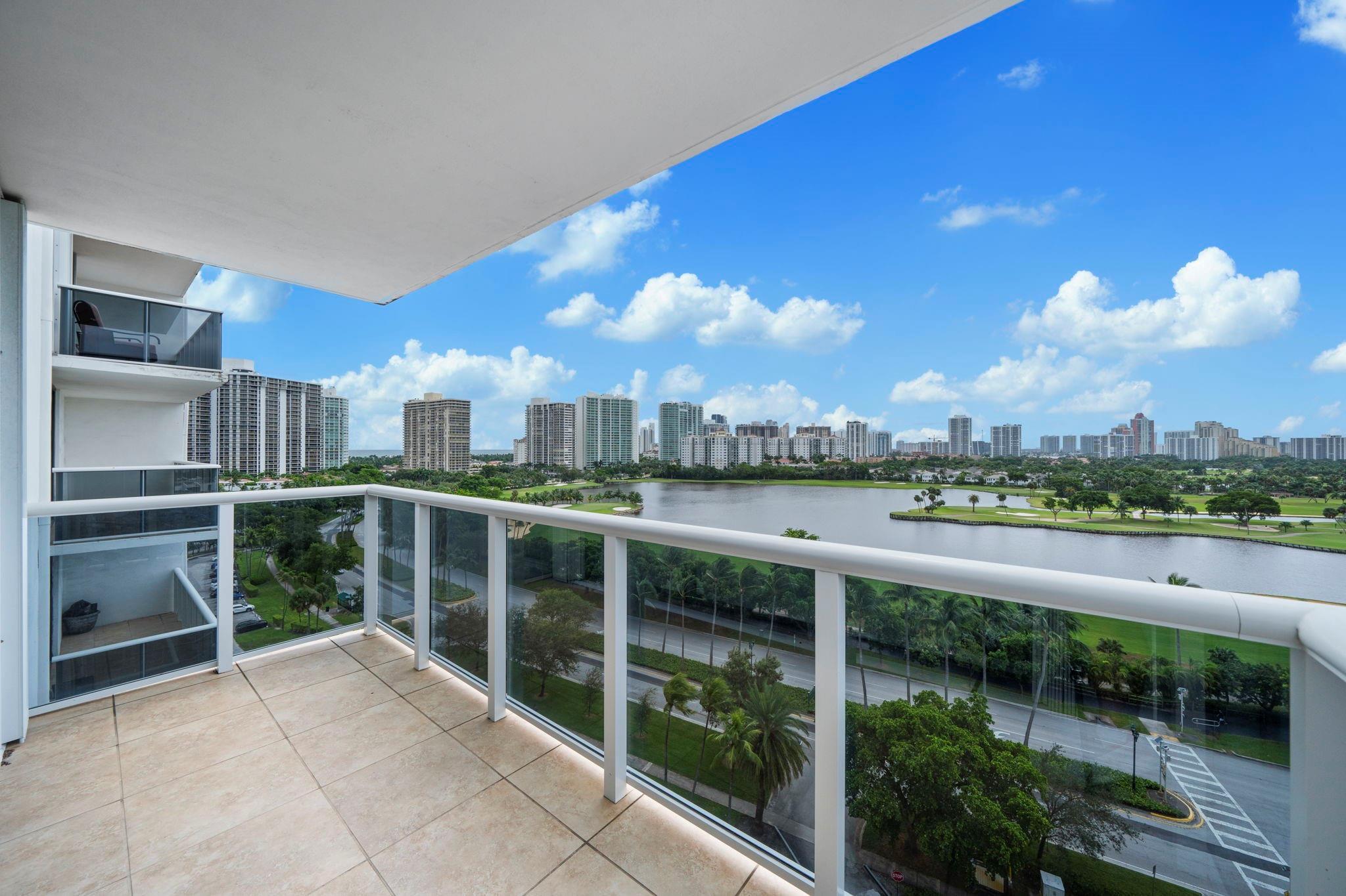 3625 N Country Club Drive 1208, Aventura, FL 33180, Aventura - Photo 3
