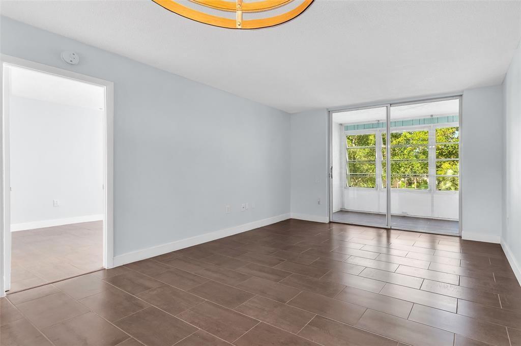 9091 Lime Bay Boulevard 312, Tamarac, FL 33321, Tamarac - Photo 4
