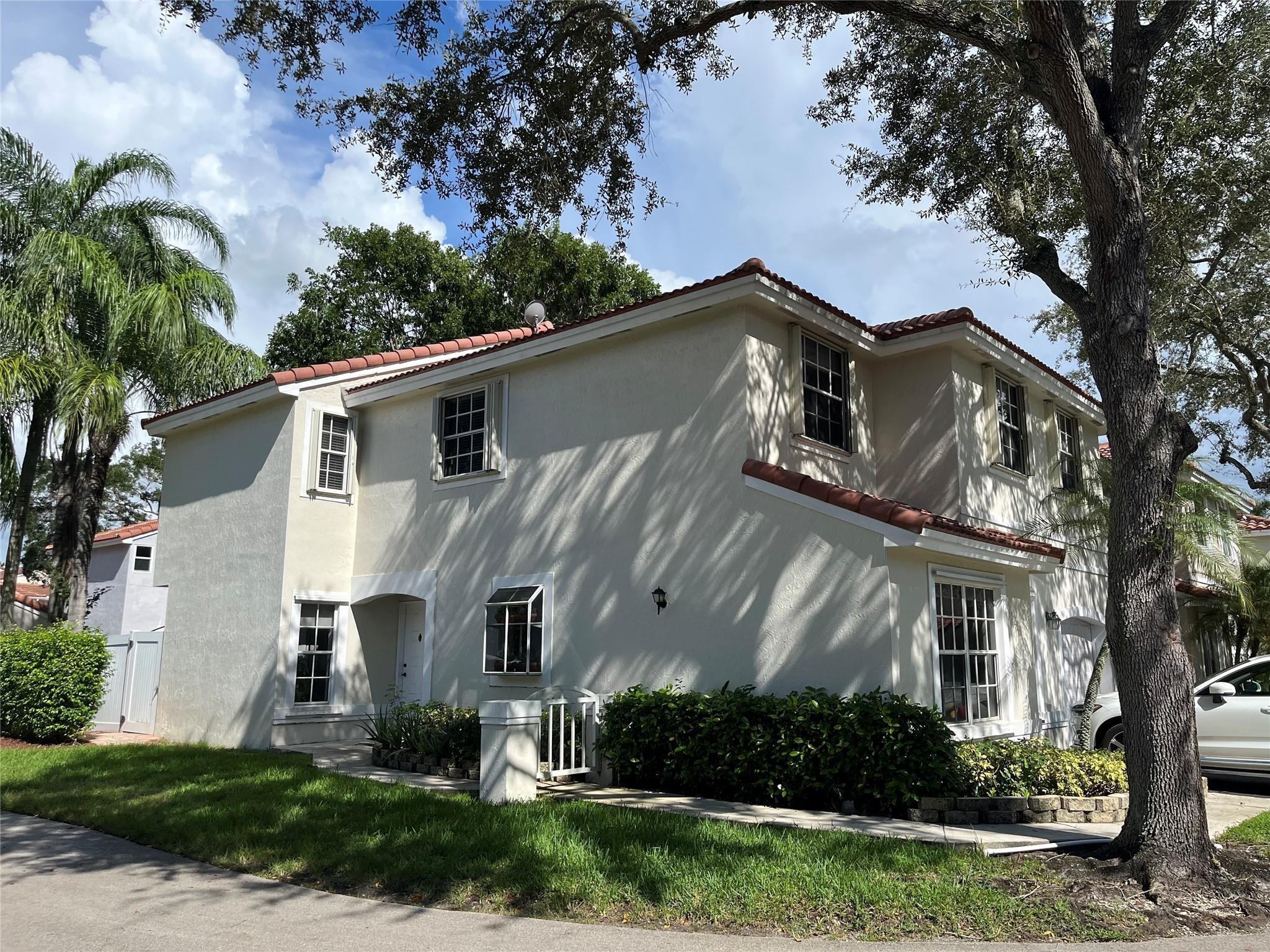 959 Azure Lane, Weston, FL 33326, Weston