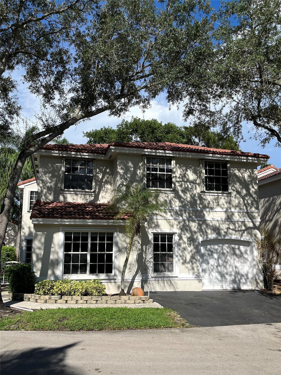 959 Azure Lane, Weston, FL 33326, Weston - Photo 2