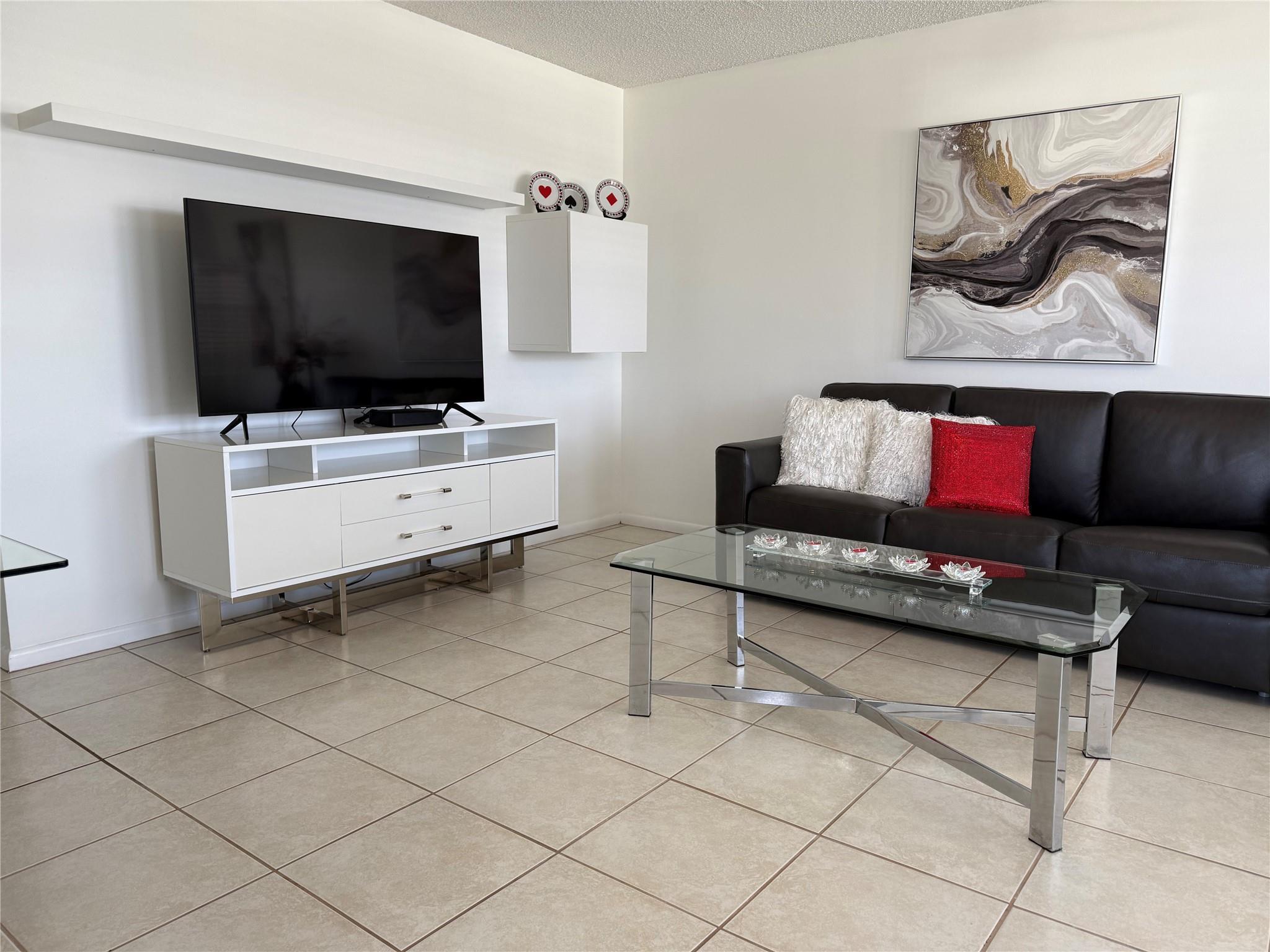 144 Farnham F, Deerfield Beach, FL 33442, Deerfield Beach - Photo 4