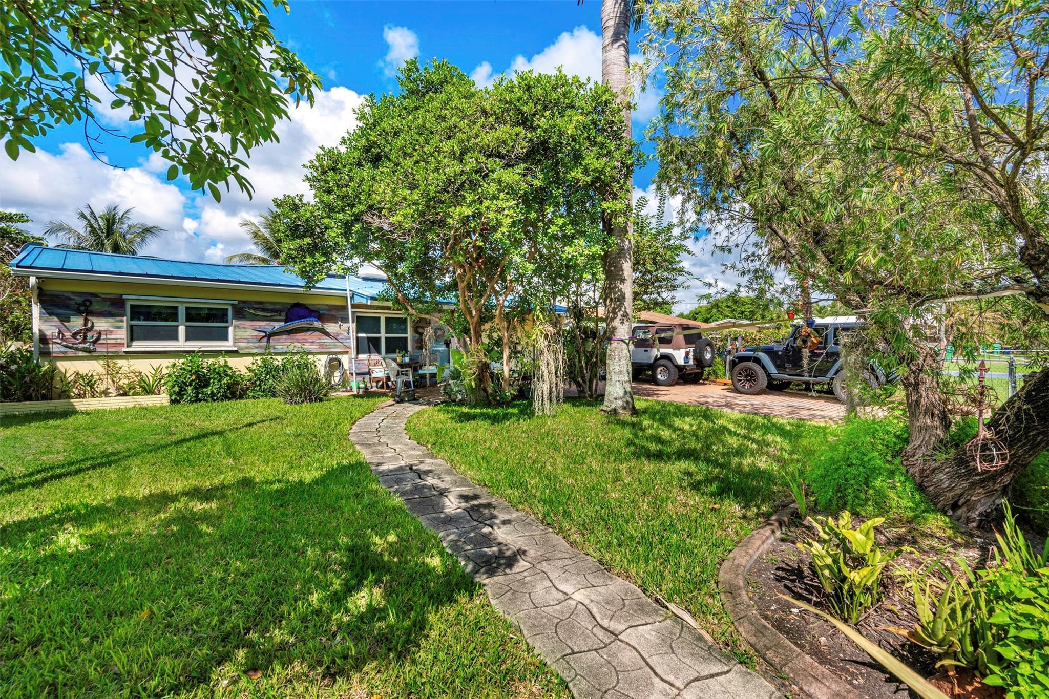 4717 SW 35th Avenue, Dania Beach, FL 33312, Dania Beach - Photo 3