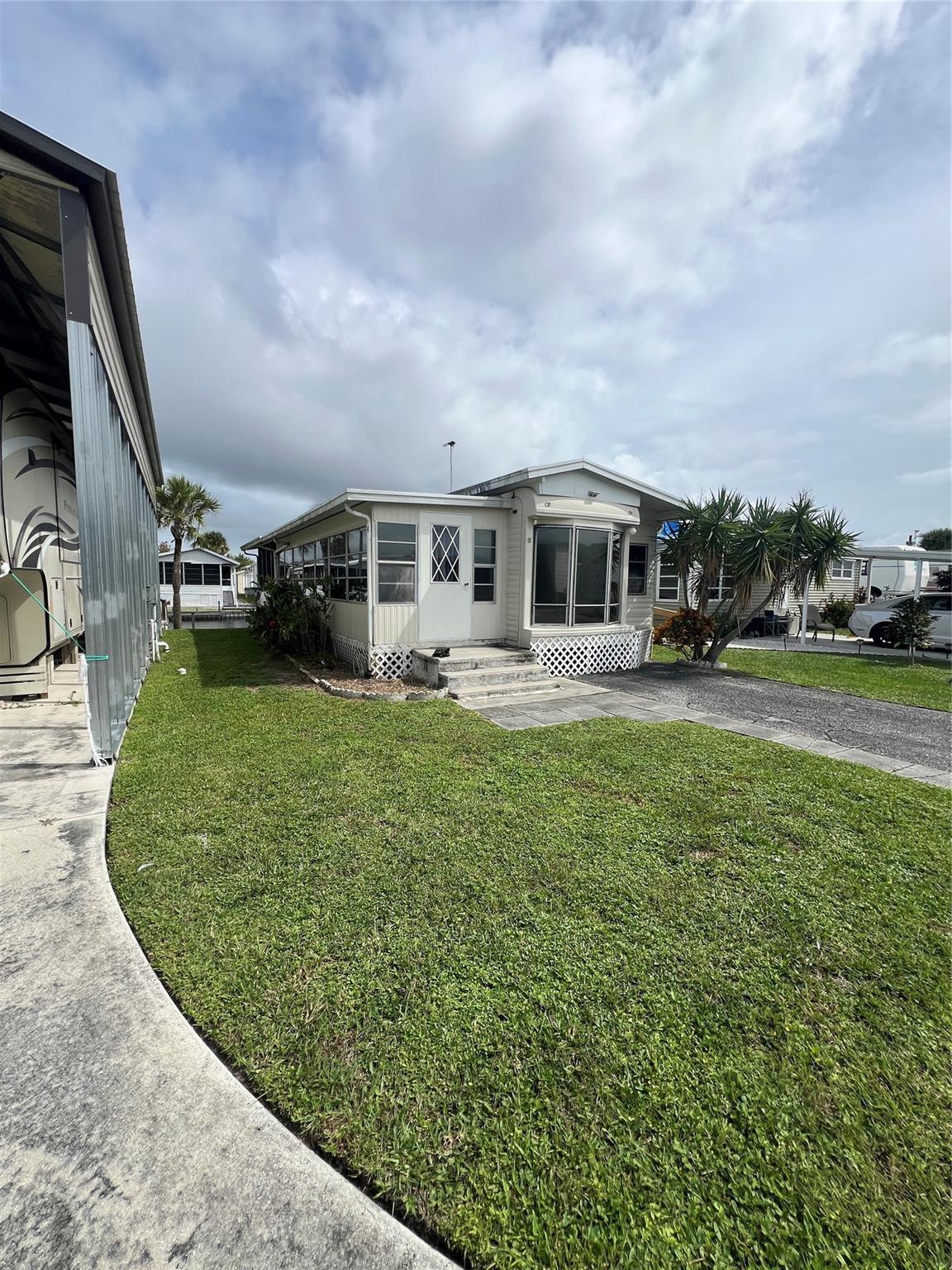 10 Shell Road, Okeechobee, FL 34974, Okeechobee - Photo 2