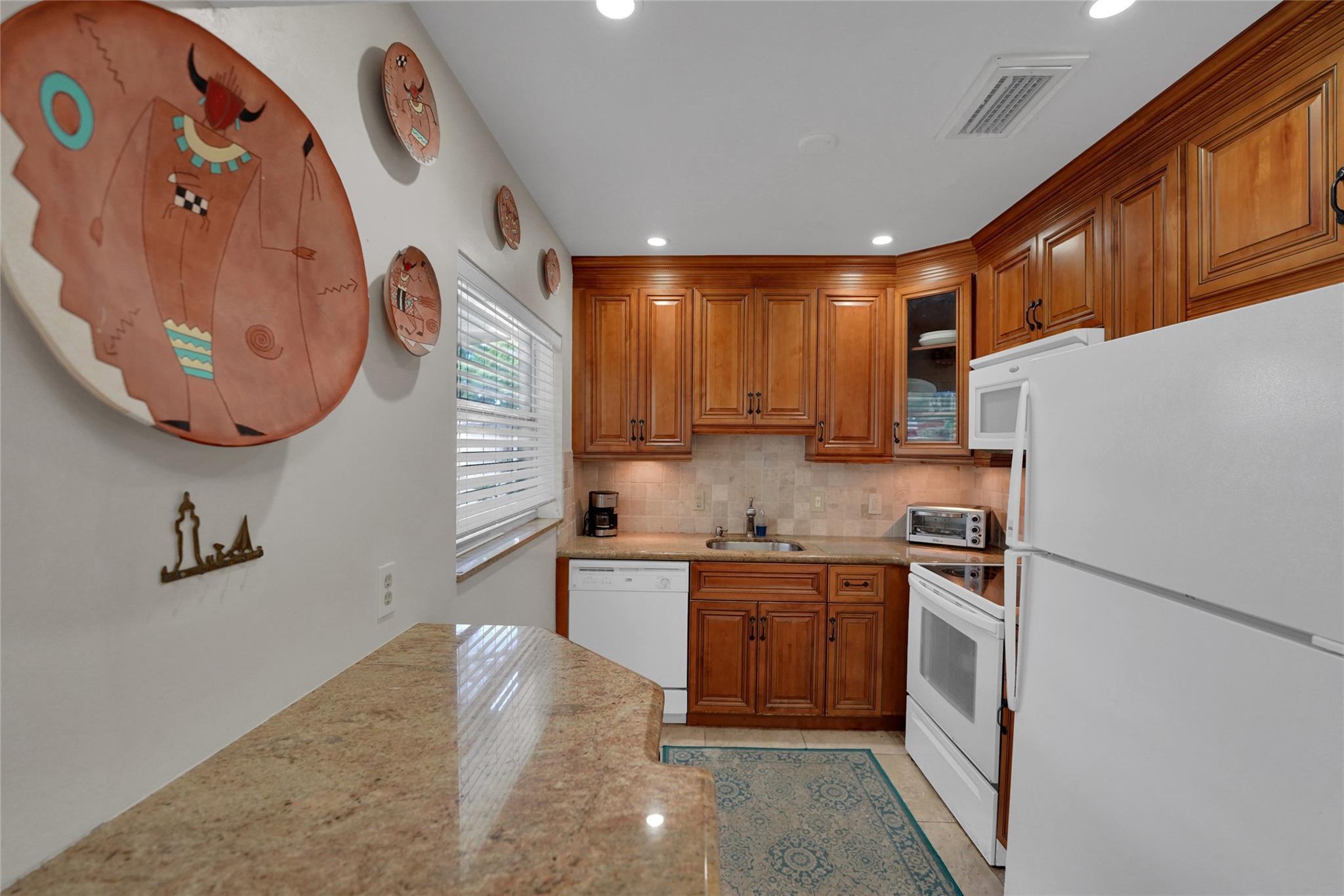 2617 SW Natura Avenue, Deerfield Beach, FL 33441, Deerfield Beach - Photo 3