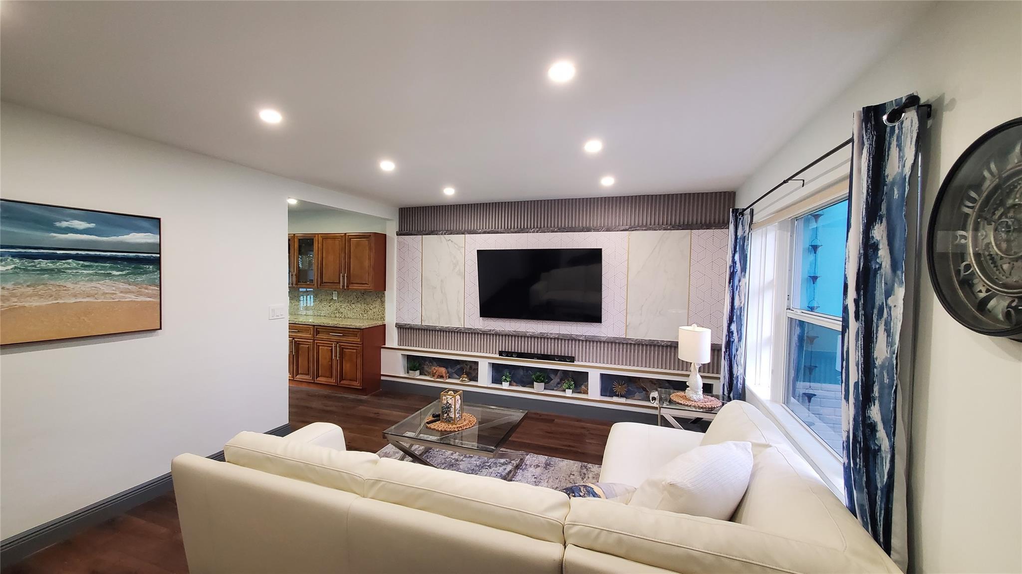 1548 SW 28th Avenue, Fort Lauderdale, FL 33312, Fort Lauderdale - Photo 4