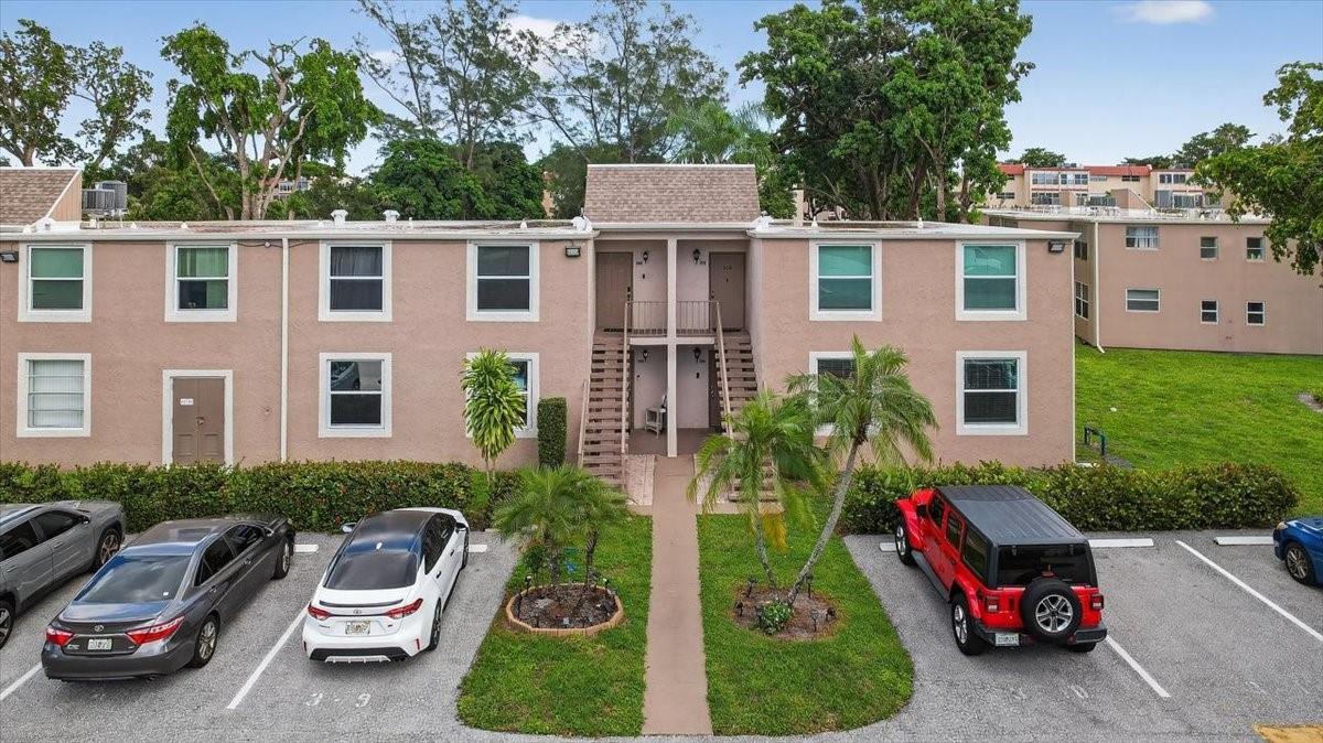 950 NW 80th Avenue 106, Margate, FL 33063, Margate - Photo 2