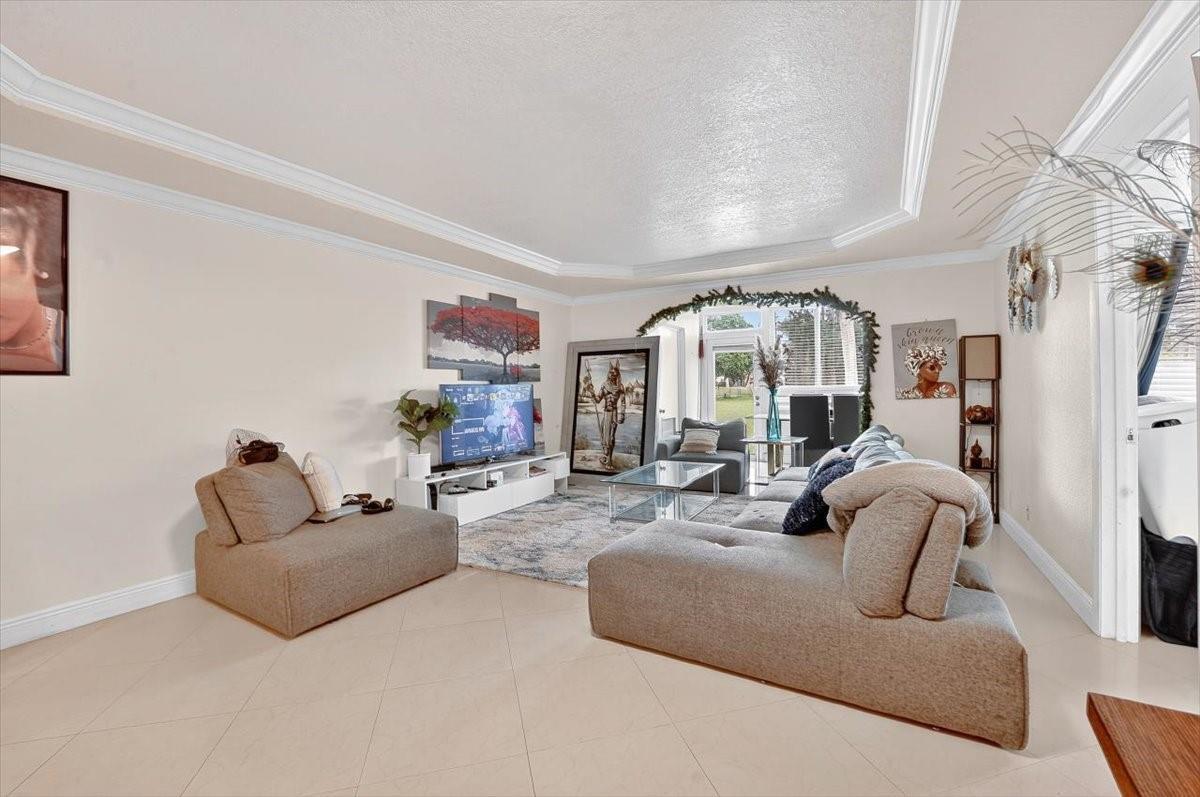 950 NW 80th Avenue 106, Margate, FL 33063, Margate - Photo 5
