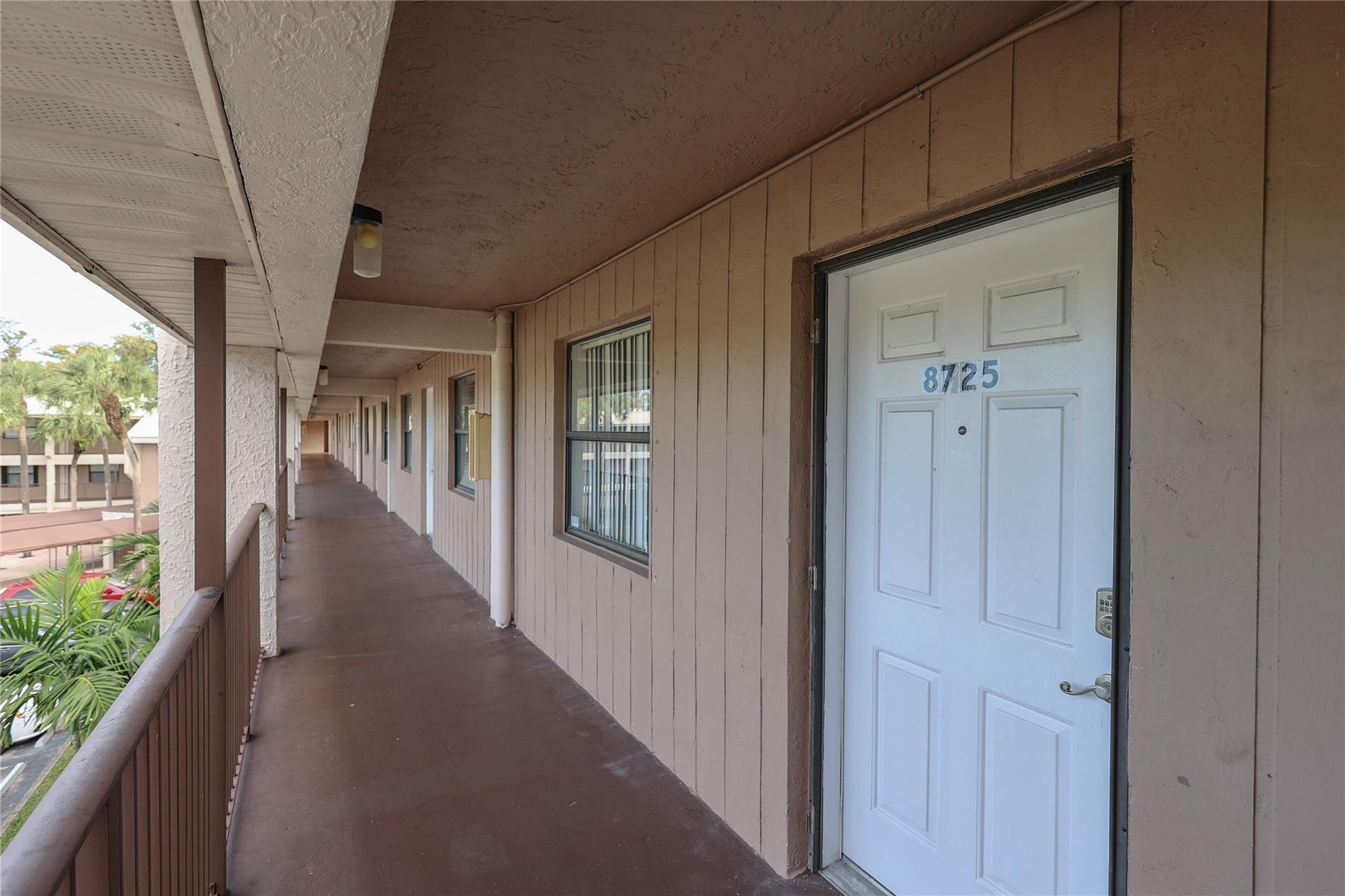 8725 Shadow Wood Boulevard 312, Coral Springs, FL 33071, Coral Springs - Photo 2