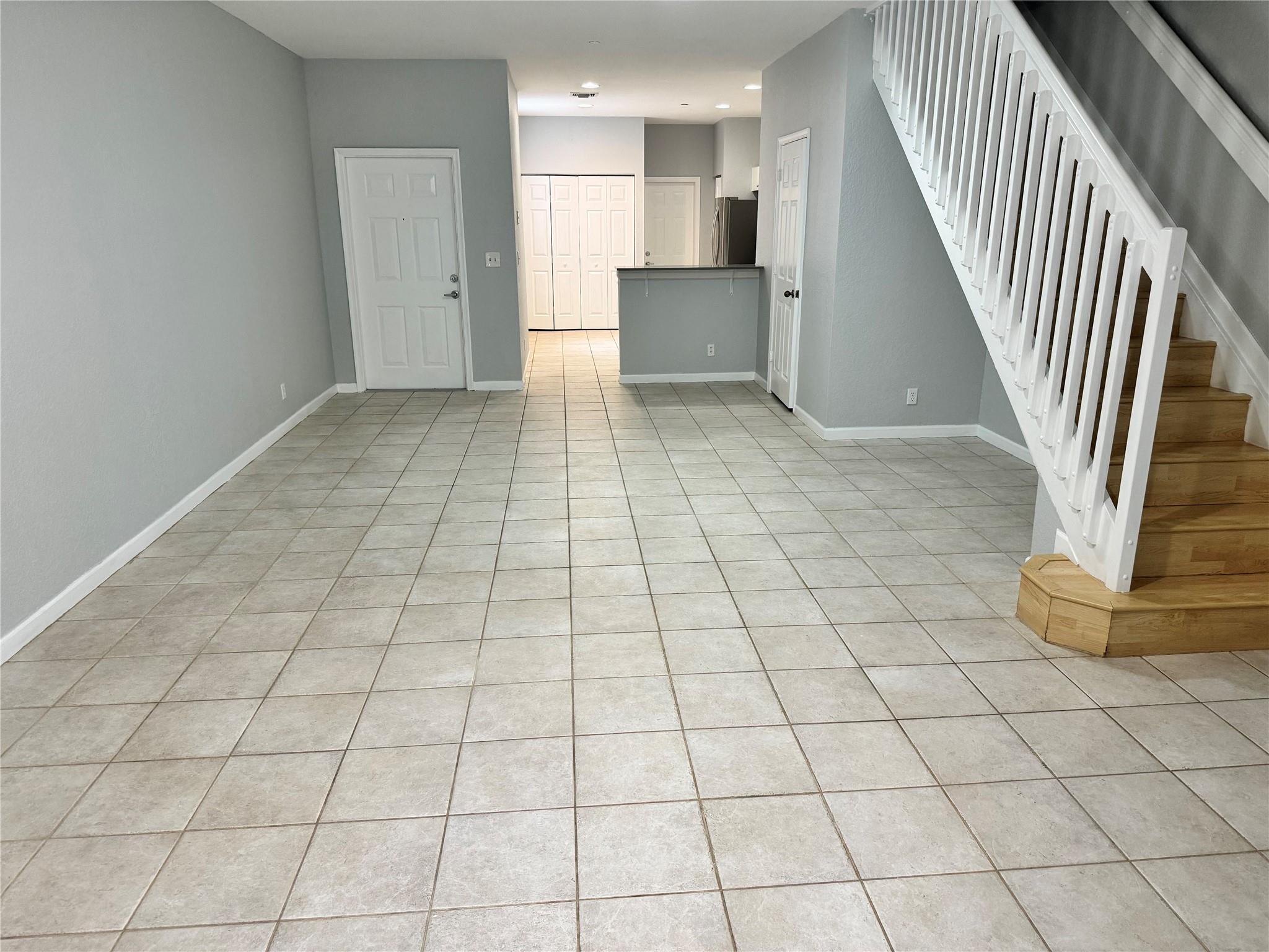 4219 SE Vineyard 4219, Weston, FL 33332, Weston - Photo 3