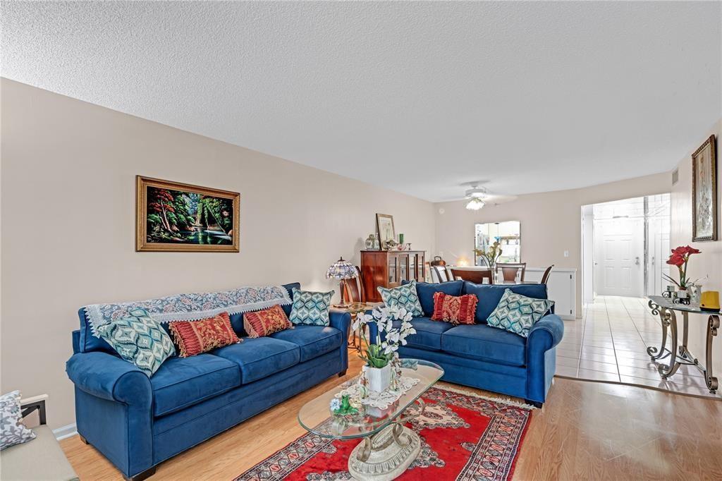 9800 N Hollybrook Lake Drive 202, Pembroke Pines, FL 33025, Pembroke Pines - Photo 4