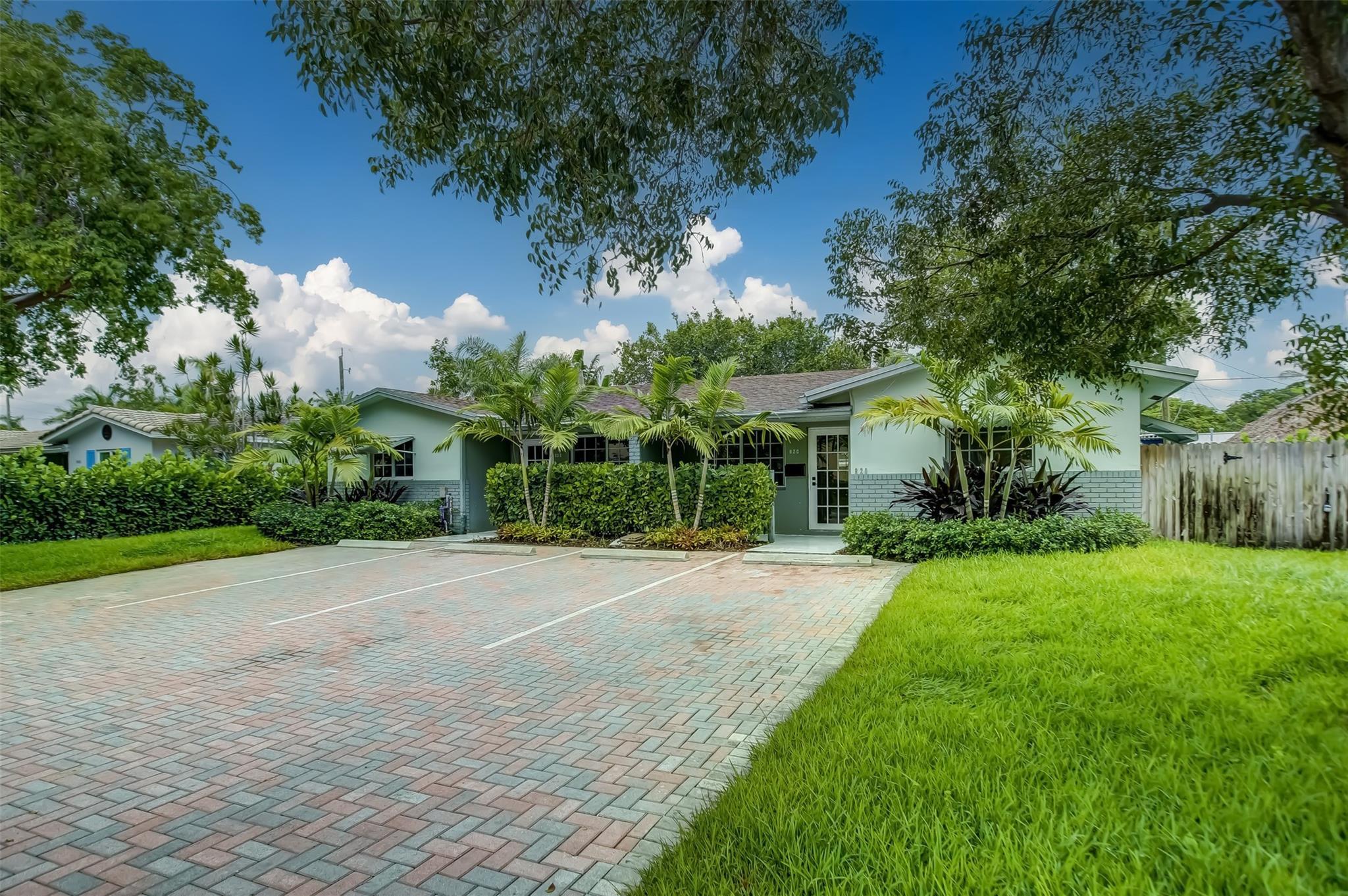 820 NE 23rd Avenue, Pompano Beach, FL 33062, Pompano Beach - Photo 2