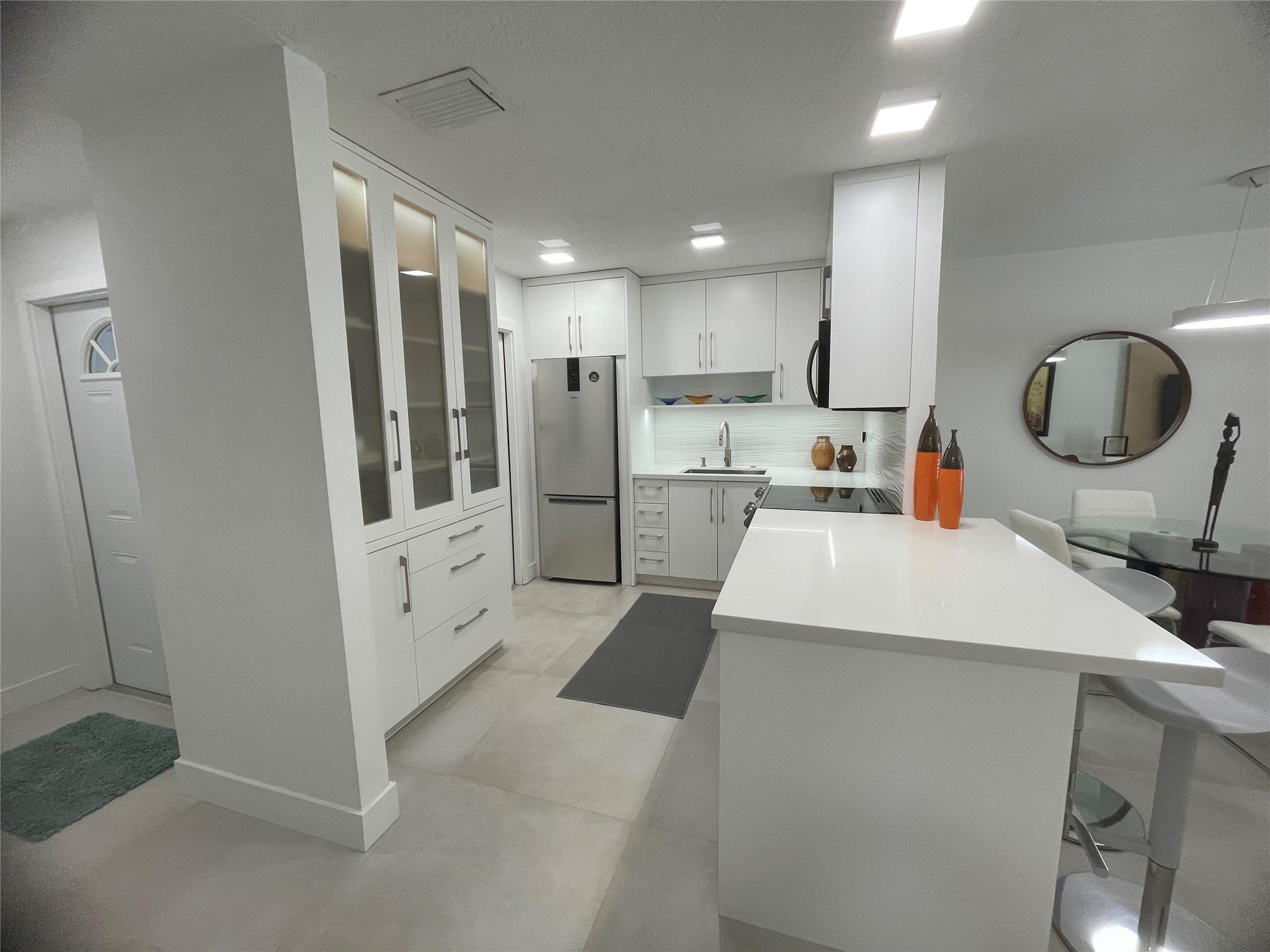 604 NE 2nd Street 117, Dania Beach, FL 33004, Dania Beach