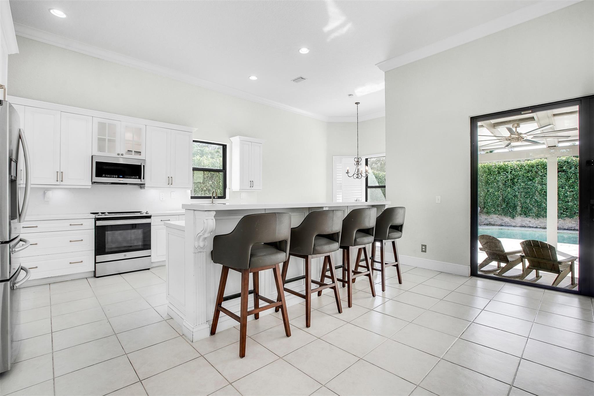 10918 NW 56th Court, Coral Springs, FL 33076, Coral Springs - Photo 2