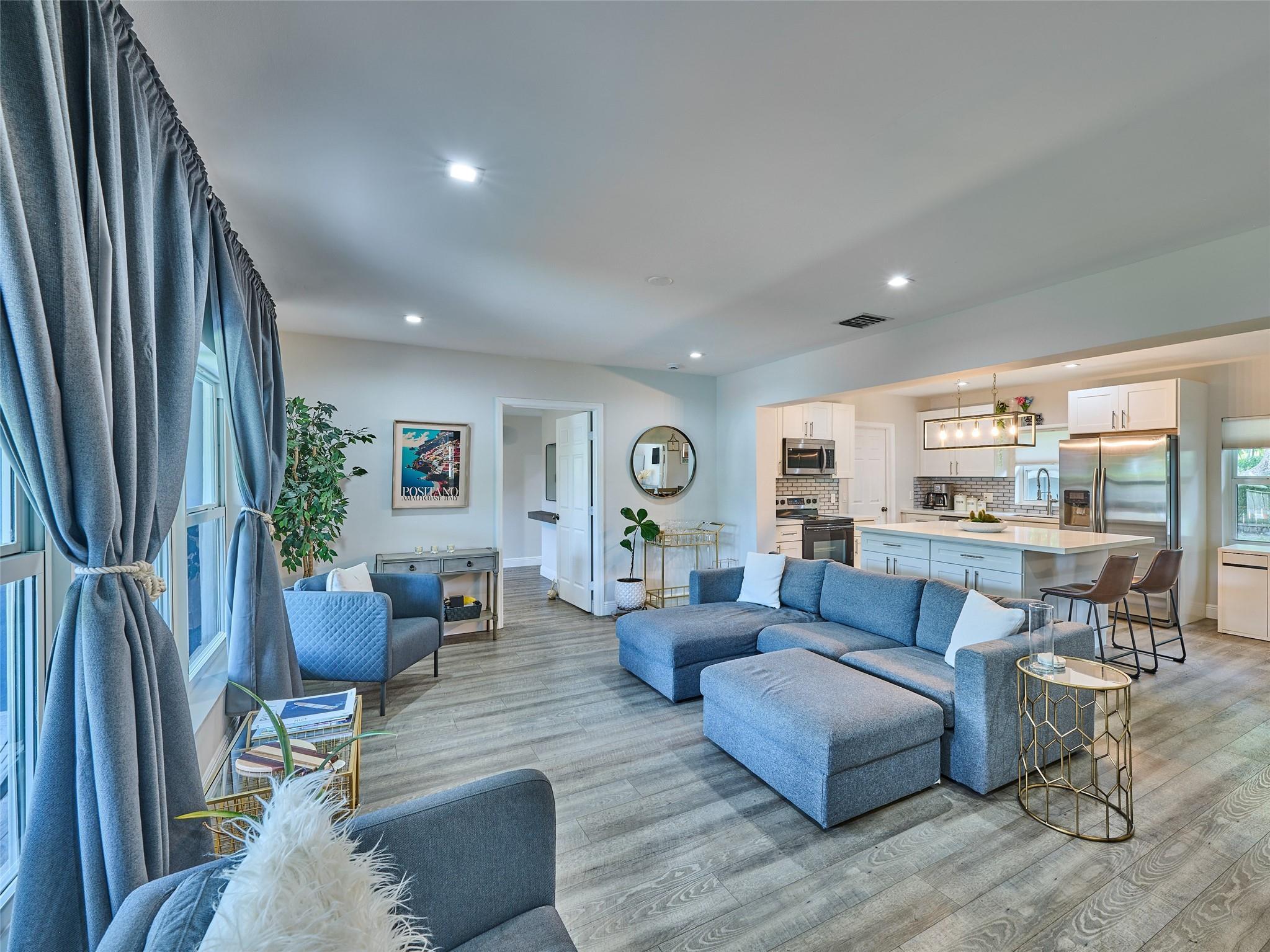 801 NE 15th Street, Fort Lauderdale, FL 33304, Fort Lauderdale - Photo 2