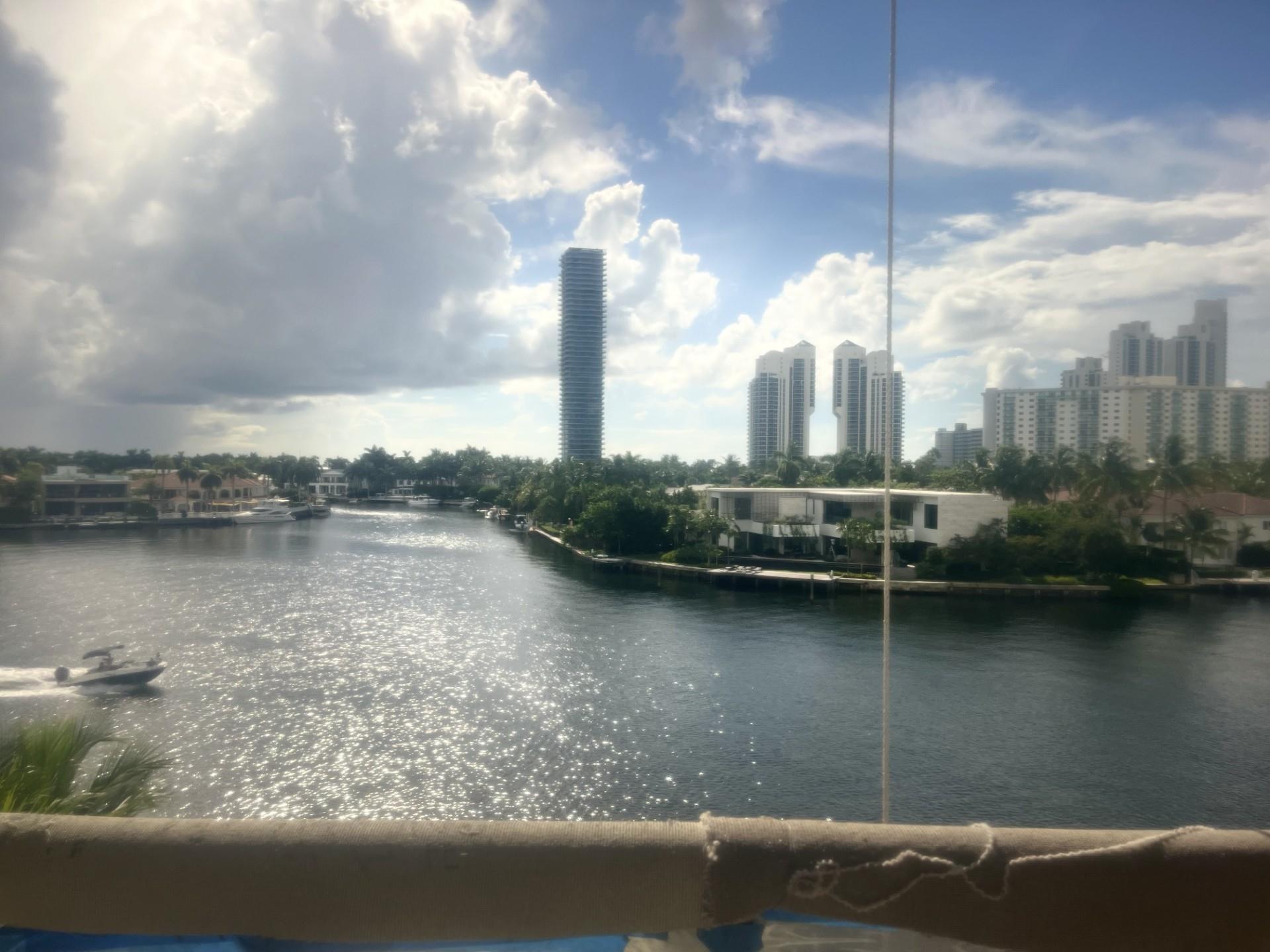 19667 Turnberry Way 4J, Miami, FL 33180, Miami