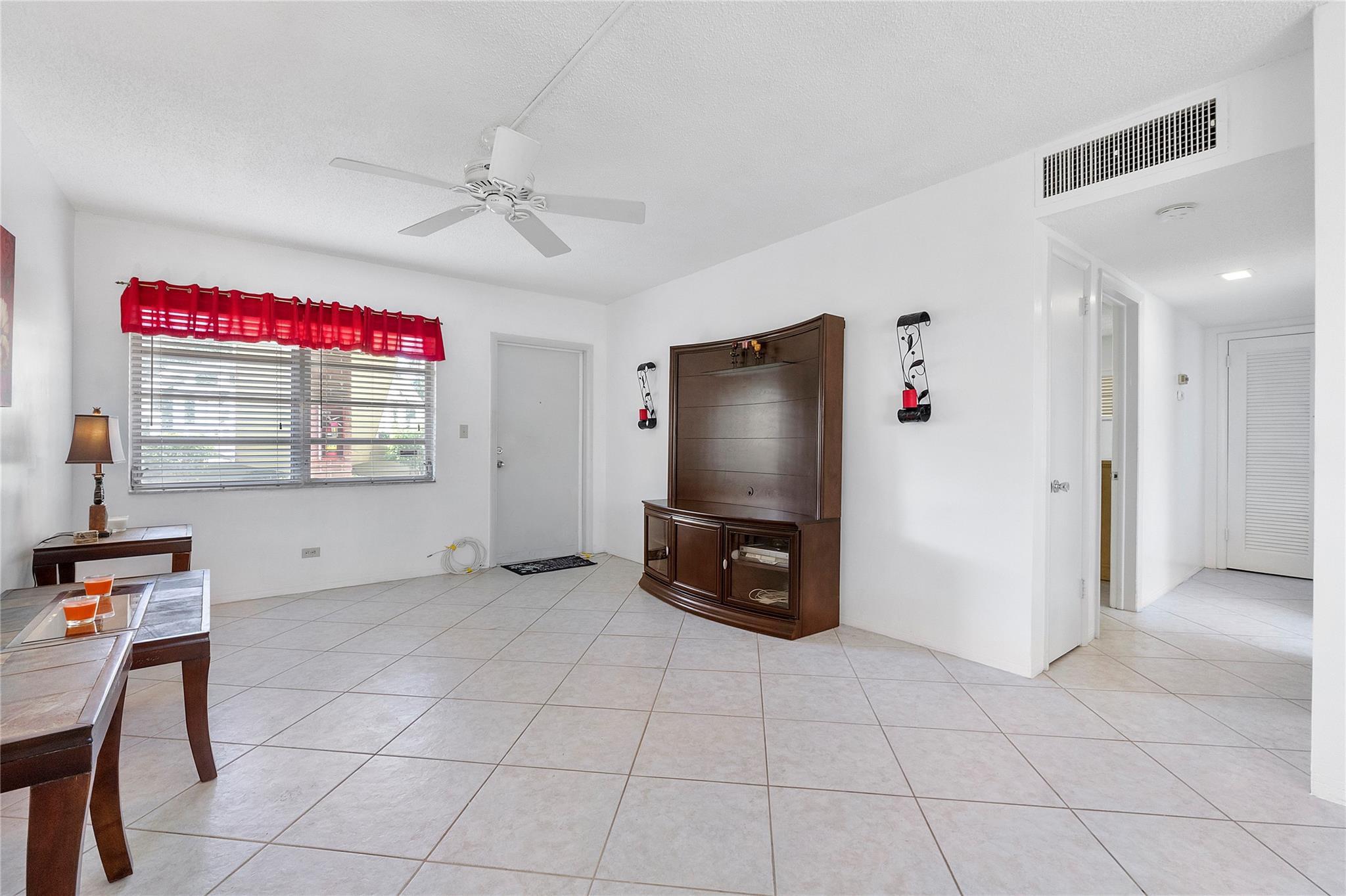 1501 Arthur Street 3, Hollywood, FL 33020, Hollywood - Photo 4