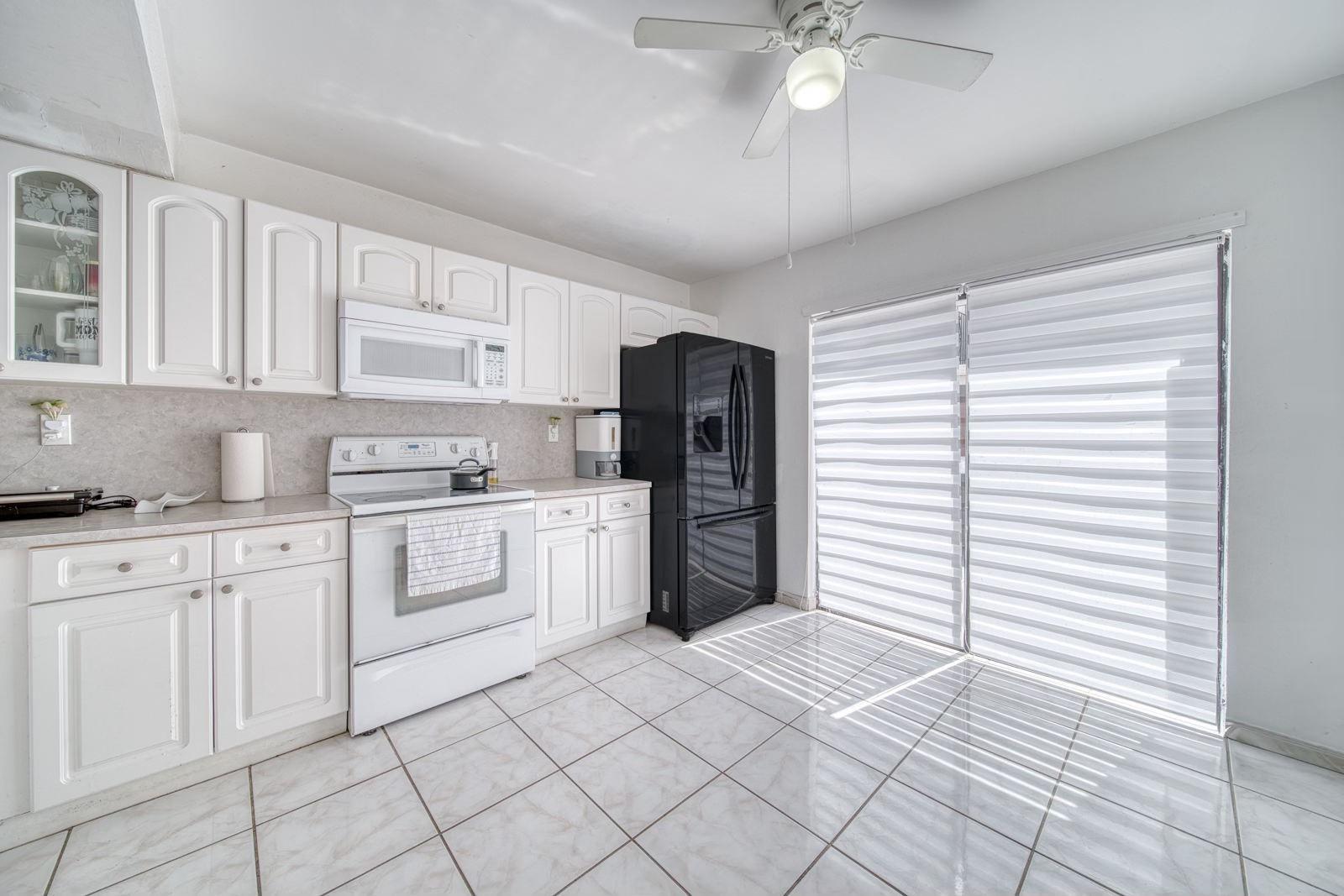 2612 W 54th Place Unit 204, Hialeah, FL 33016, Hialeah - Photo 4