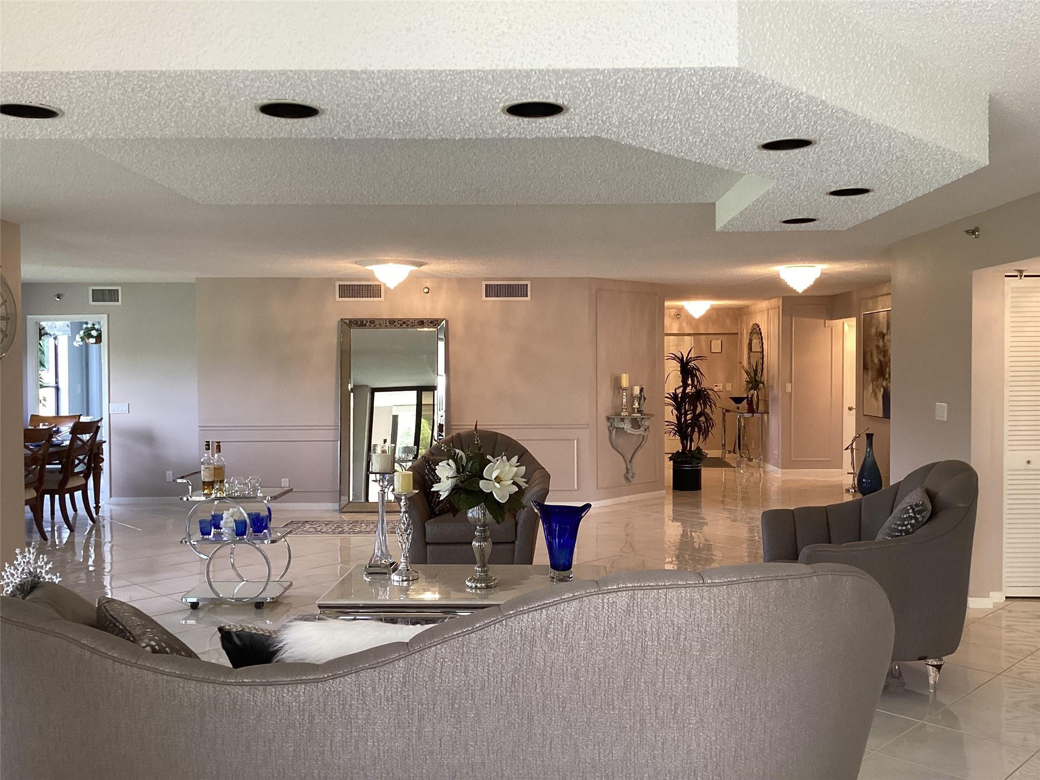 7567 Imperial Drive 201, Boca Raton, FL 33433, Boca Raton - Photo 4