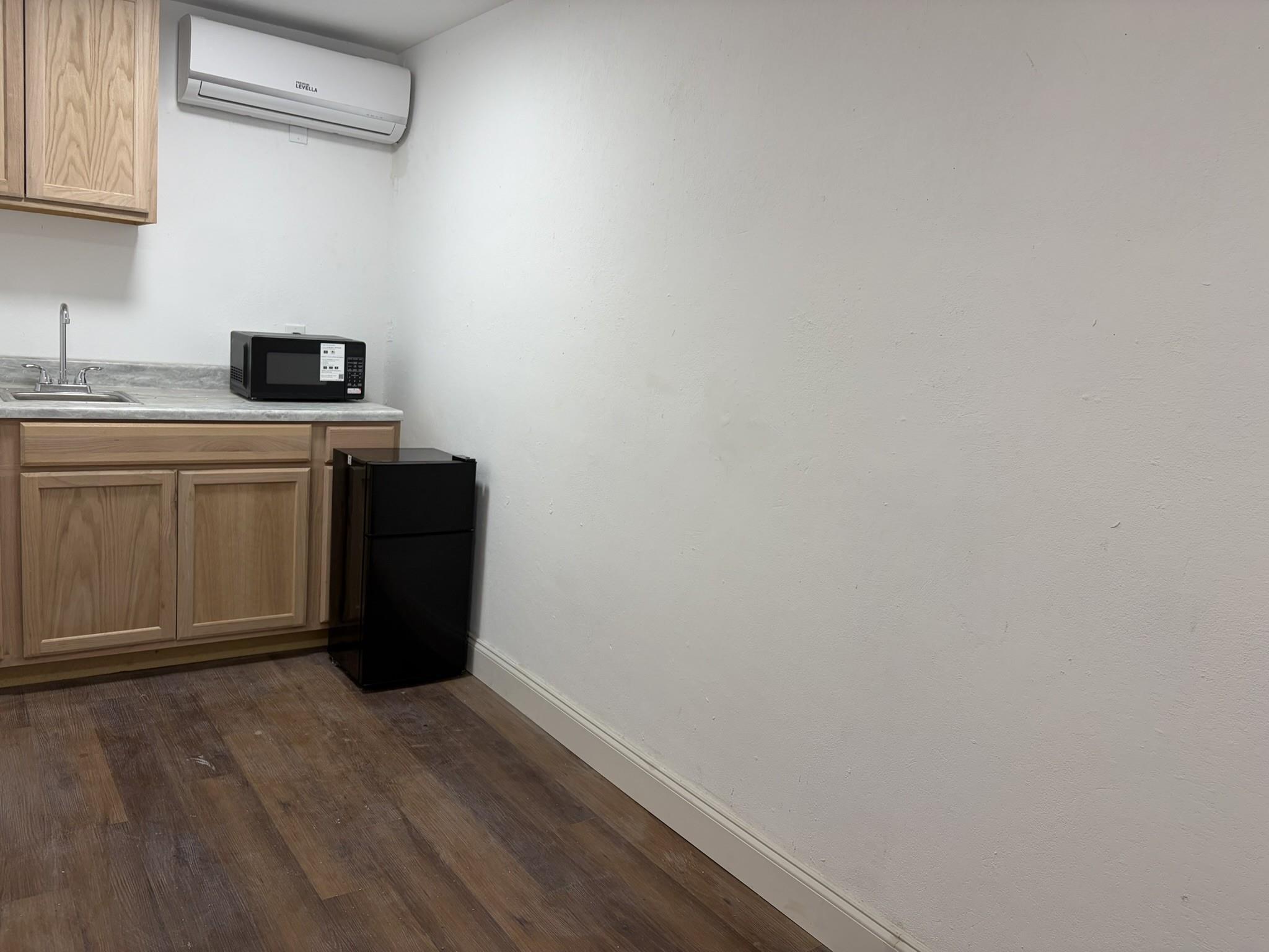 14131 NW 3rd Avenue C, Miami, FL 33168, Miami - Photo 3