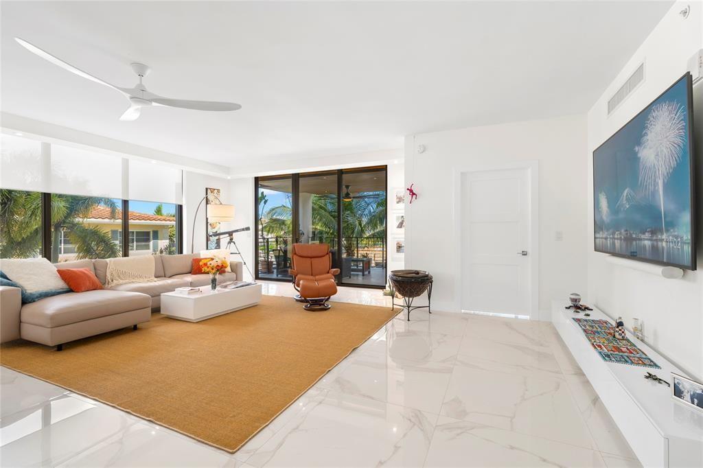 1507 SE 15th Street 202, Fort Lauderdale, FL 33316, Fort Lauderdale - Photo 2