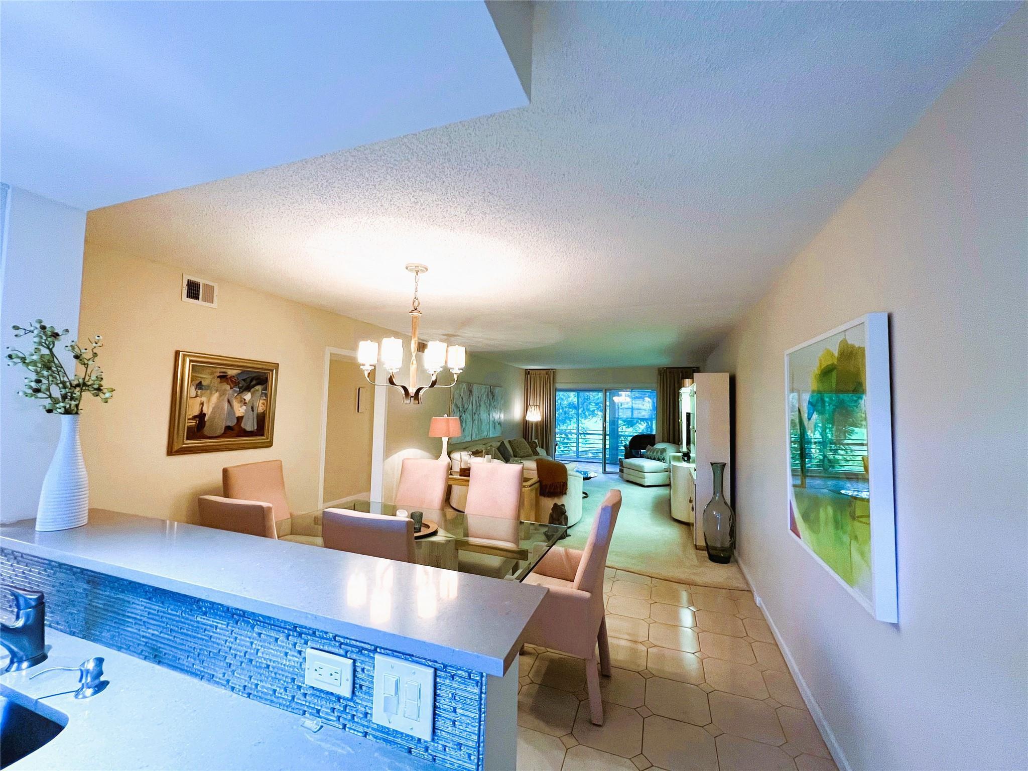 3202 Portofino Point L-2, Coconut Creek, FL 33066, Coconut Creek - Photo 4