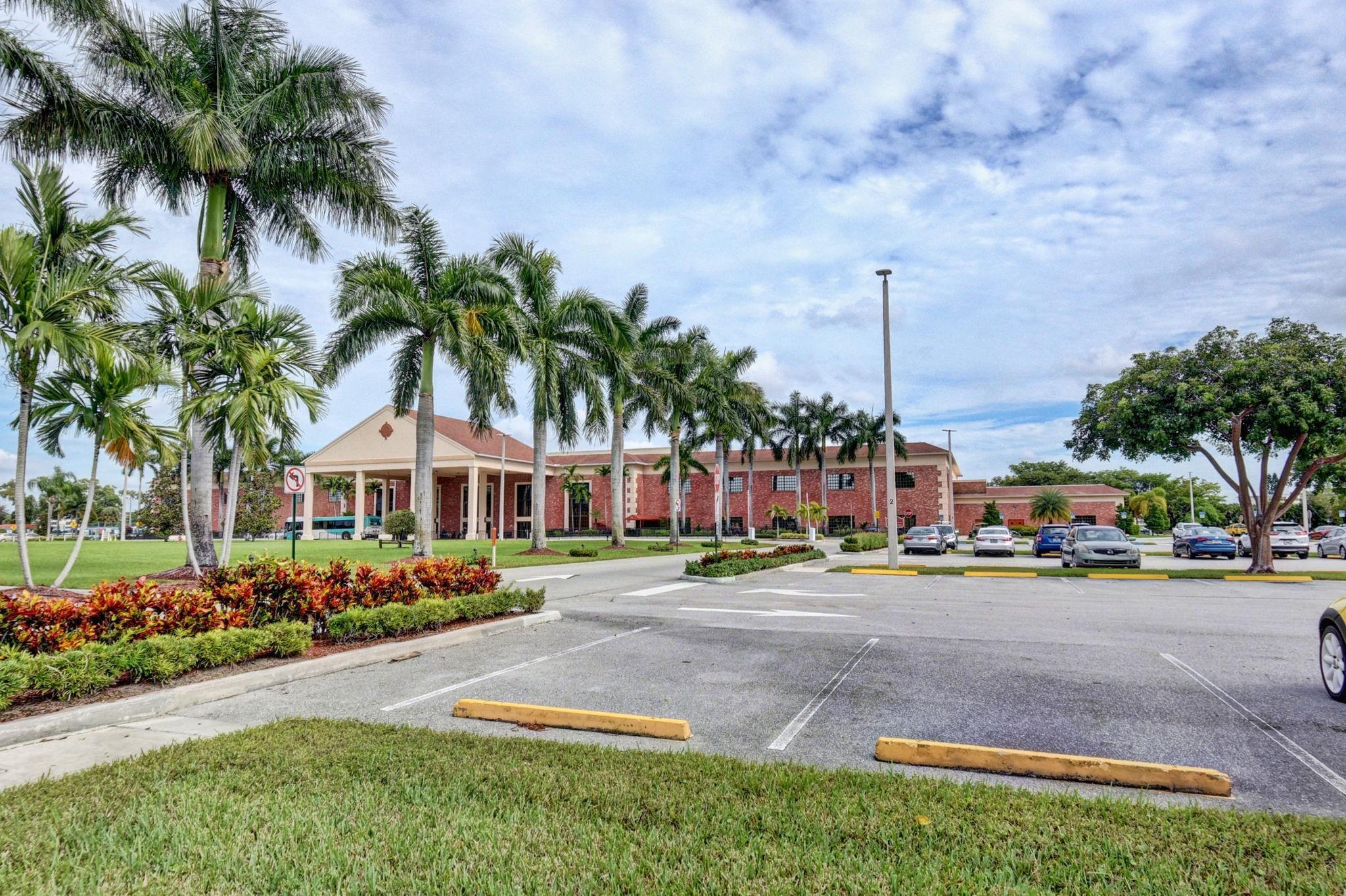 3025 Guildford B 3025, Boca Raton, FL 33434, Boca Raton - Photo 4