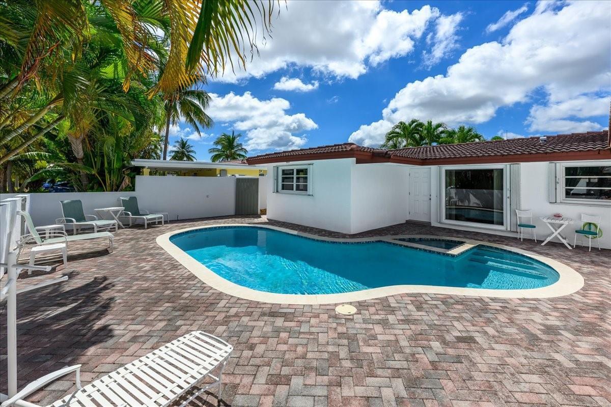 200 SE 11th Street, Pompano Beach, FL 33060, Pompano Beach - Photo 2