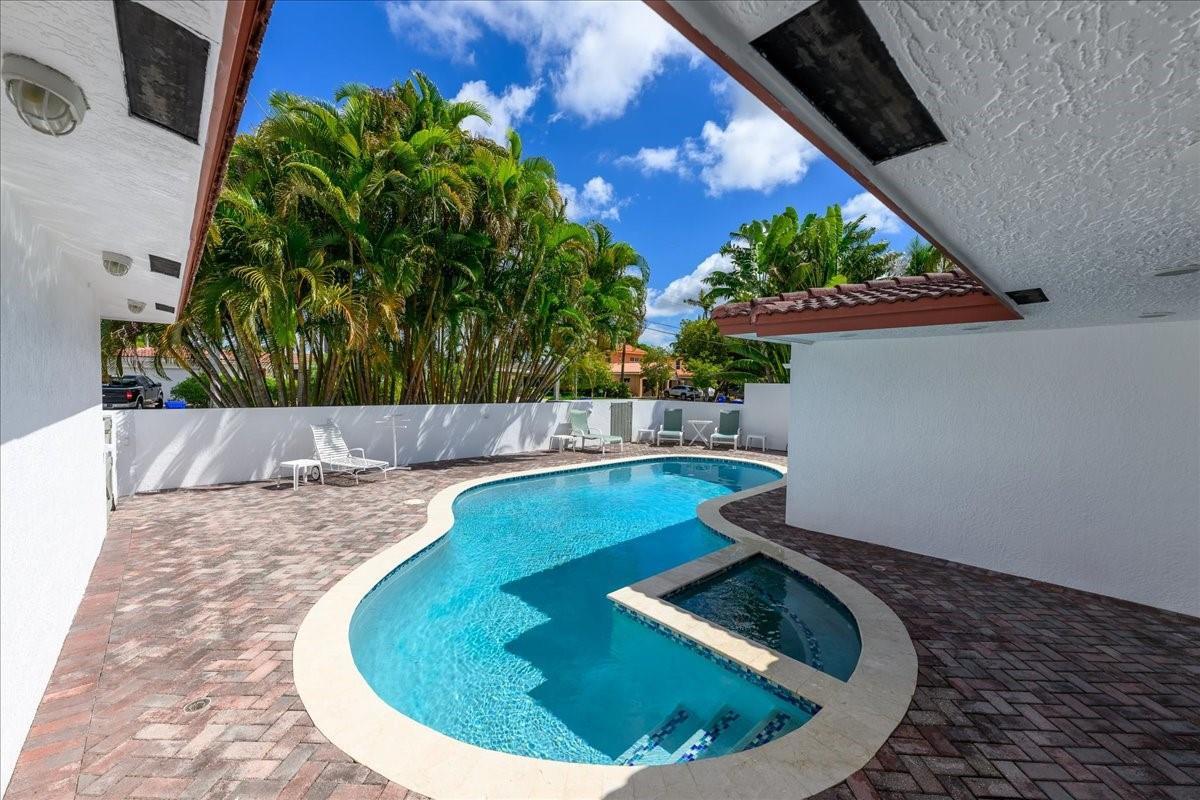 200 SE 11th Street, Pompano Beach, FL 33060, Pompano Beach - Photo 3