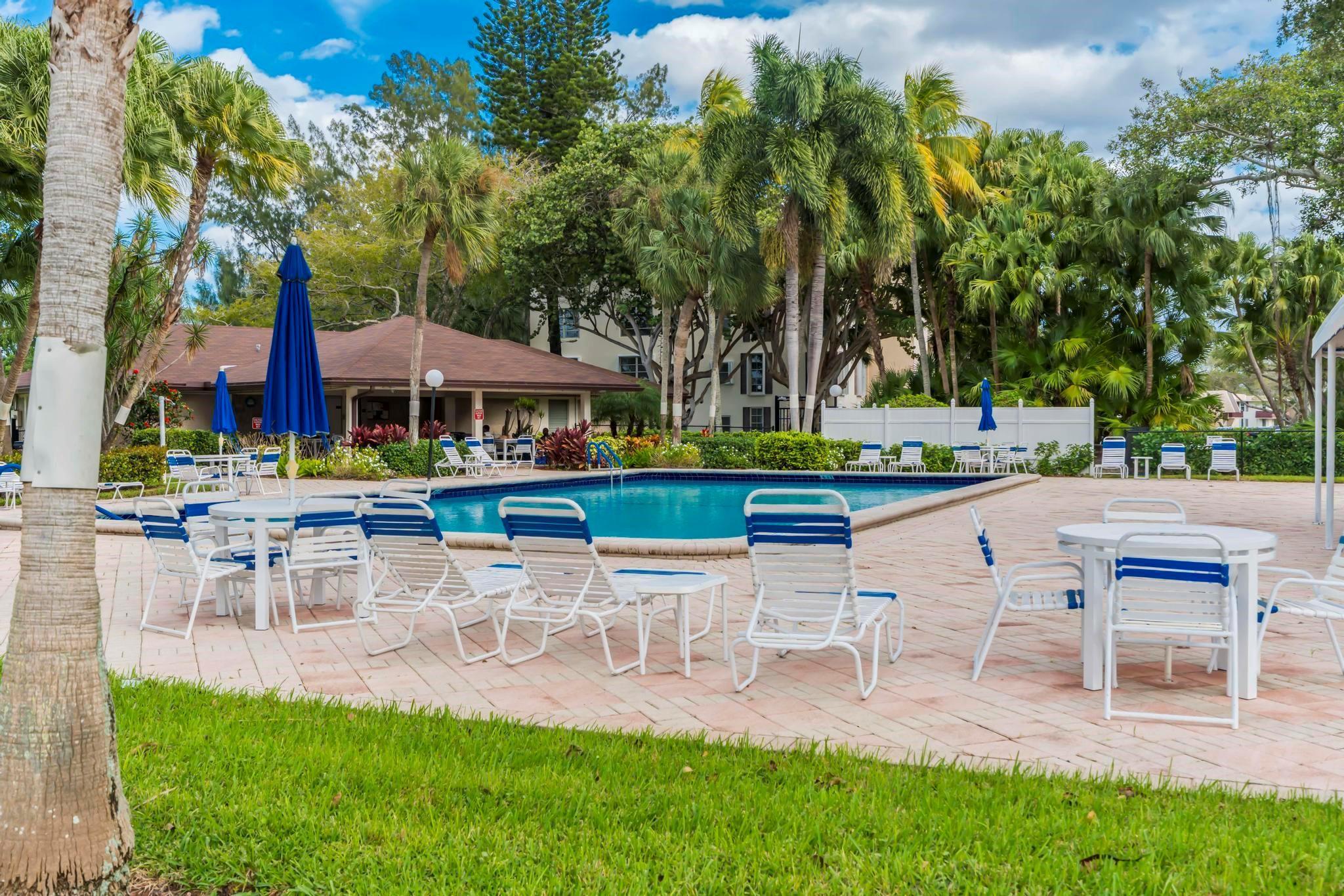 2951 S Palm Aire Drive 202, Pompano Beach, FL 33069, Pompano Beach - Photo 5