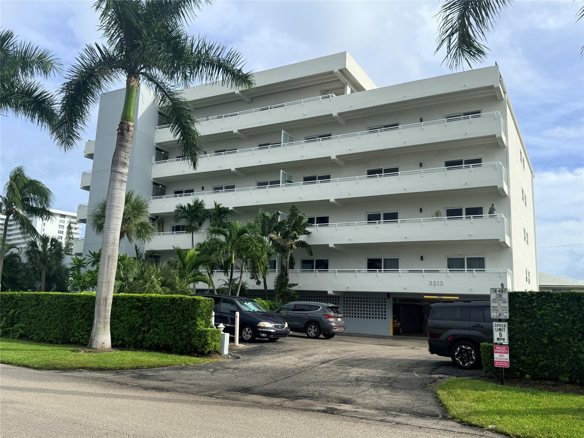 3212 NE 12th Street 303, Pompano Beach, FL 33062, Pompano Beach