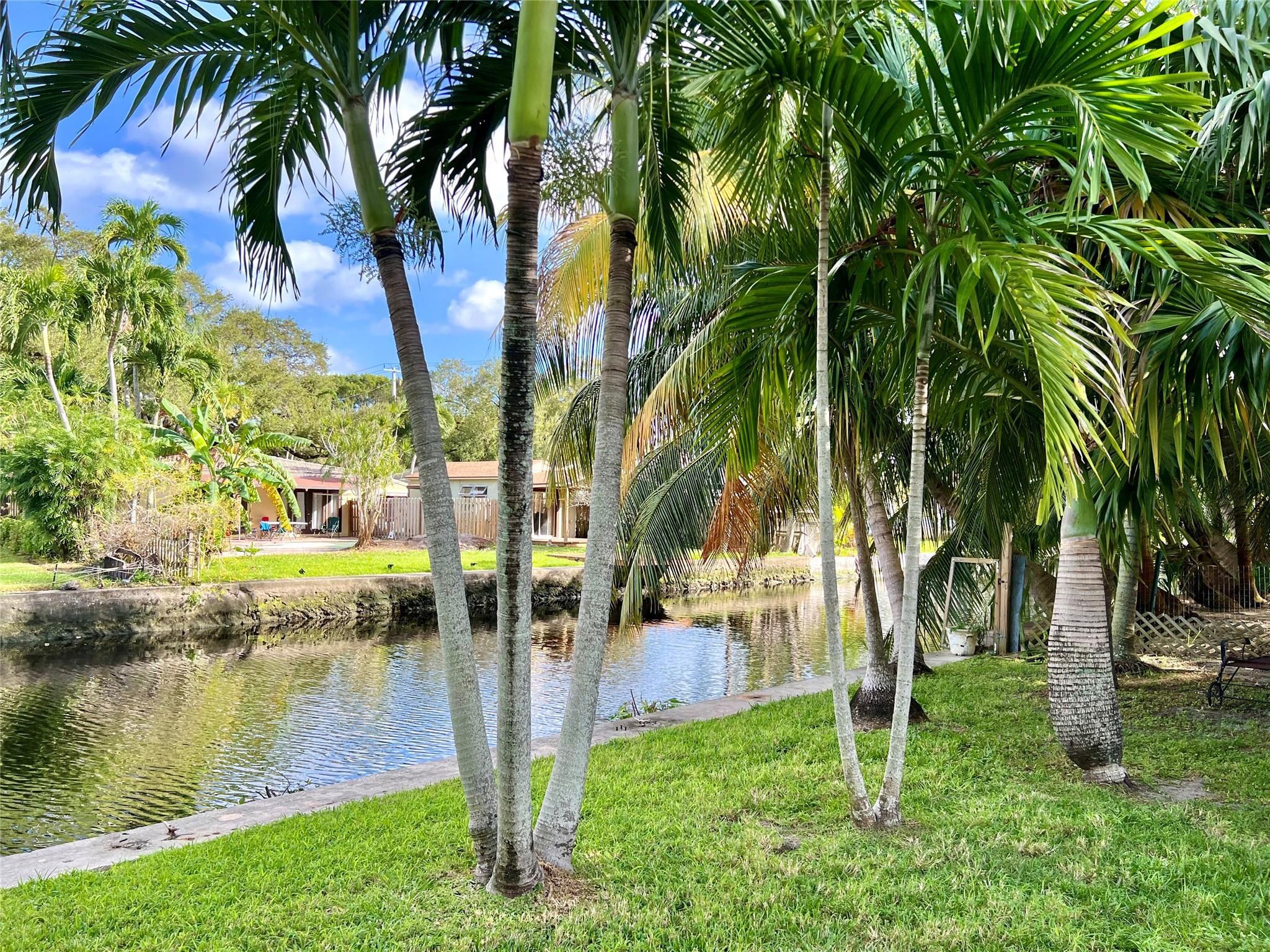 808 SW 8th Terrace, Fort Lauderdale, FL 33315, Fort Lauderdale - Photo 4