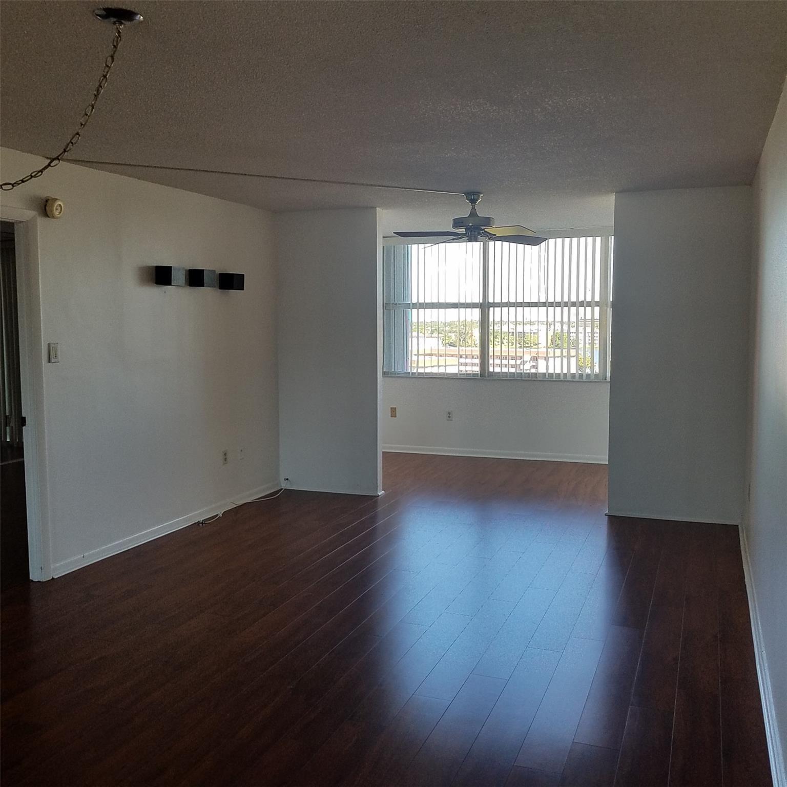 1300 NE Miami Gardens Drive 810e, Miami, FL 33179, Miami - Photo 2