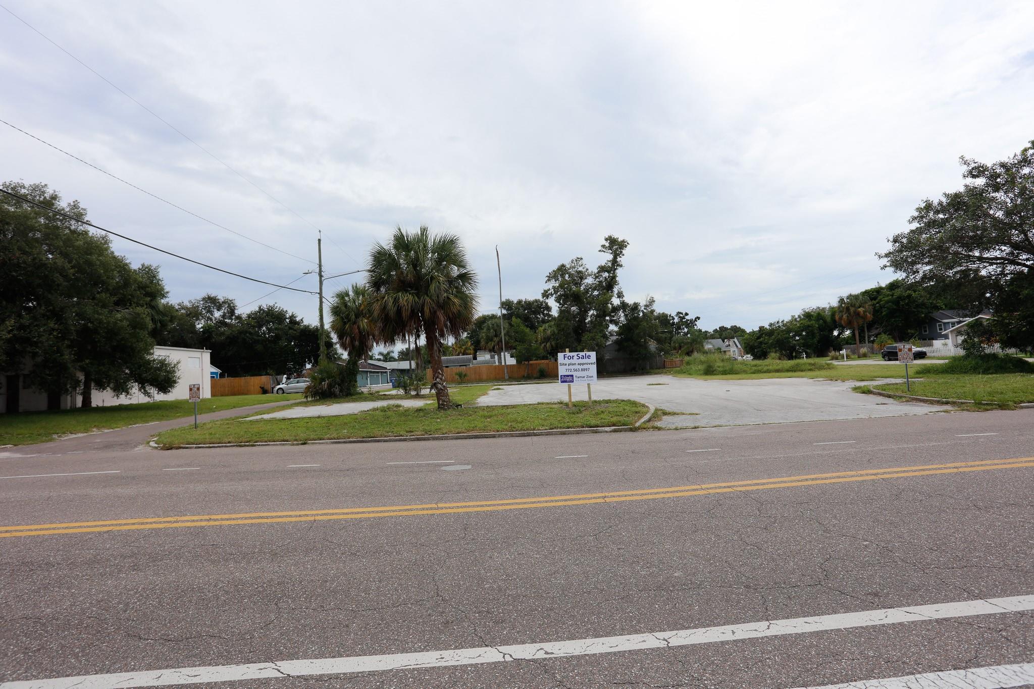 N 17th Street, St. Petersburg, FL 33713, St. Petersburg - Photo 2
