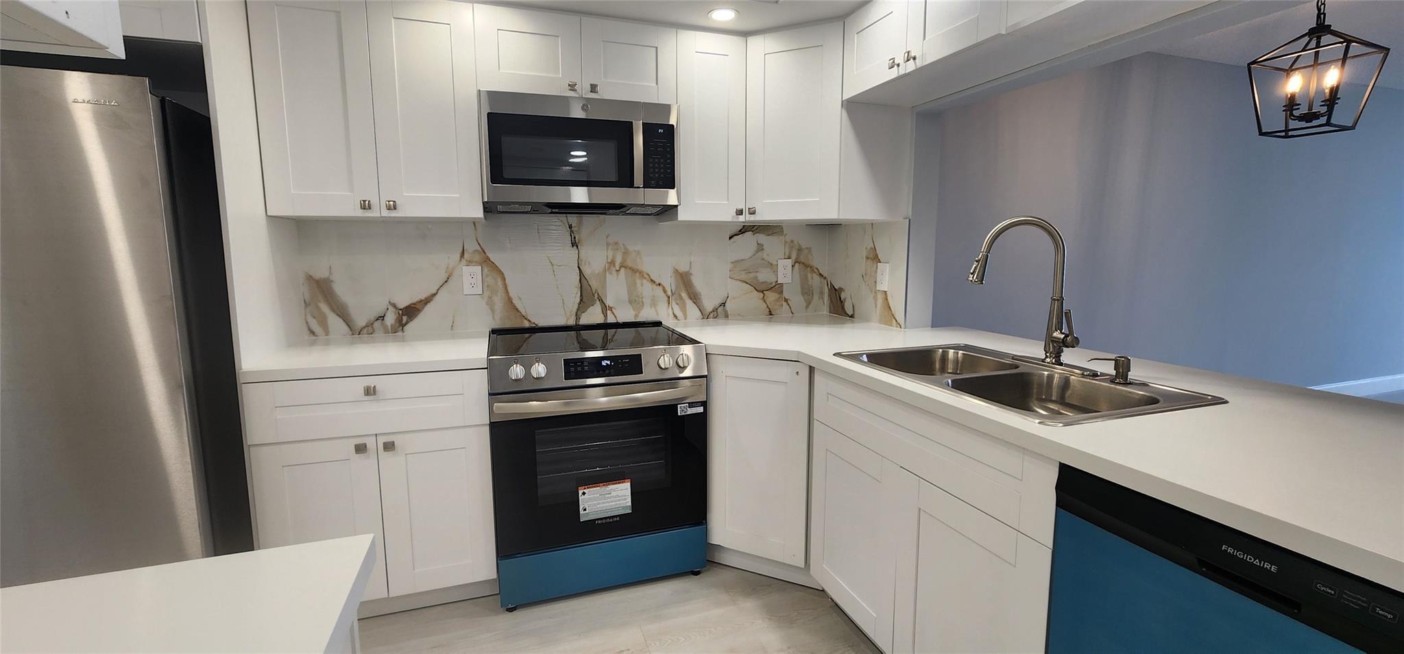 3503 Oaks Way 513, Pompano Beach, FL 33069, Pompano Beach - Photo 3