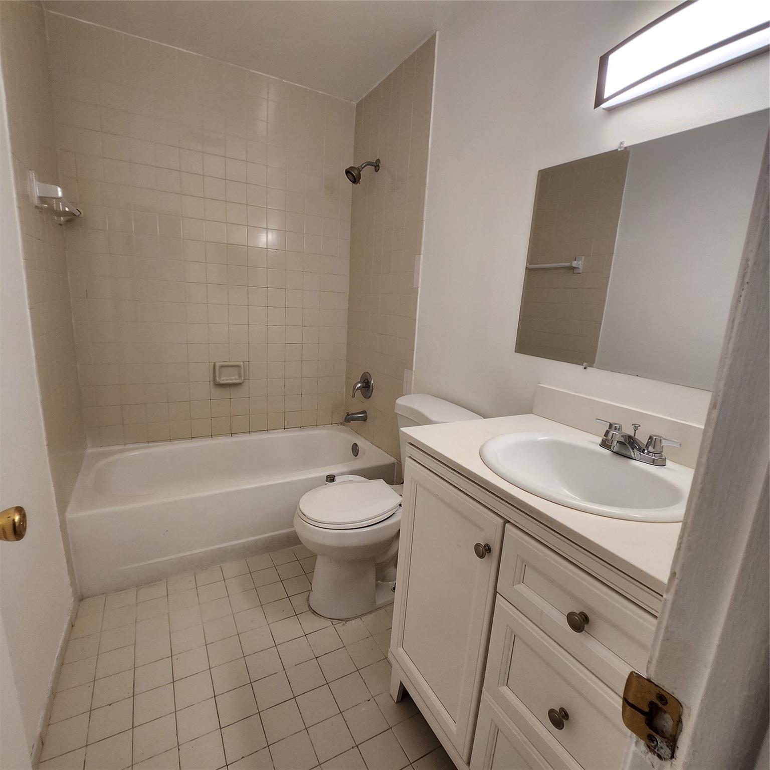 7500 SW 153rd Court 204-12, Miami, FL 33193, Miami - Photo 4