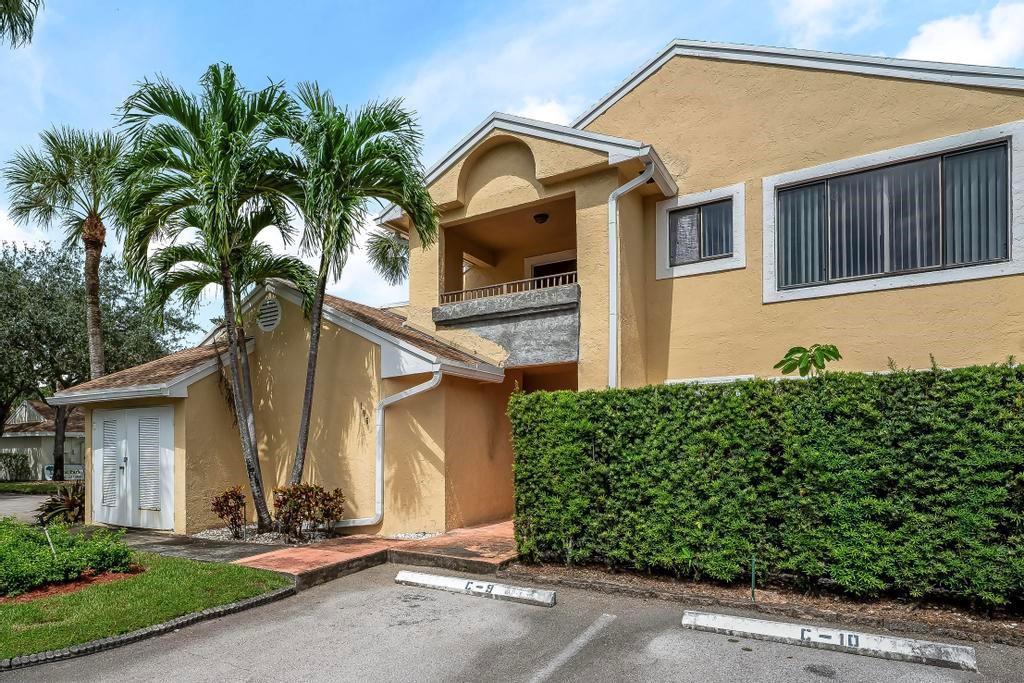 151 SW 95th Terrace 106, Pembroke Pines, FL 33025, Pembroke Pines