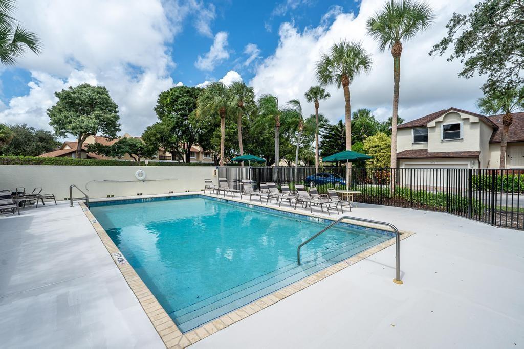 151 SW 95th Terrace 106, Pembroke Pines, FL 33025, Pembroke Pines - Photo 5