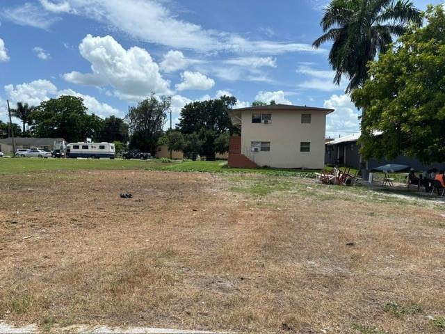 724 SW Avenue B Avenue, Belle Glade, FL 33430, Belle Glade - Photo 2