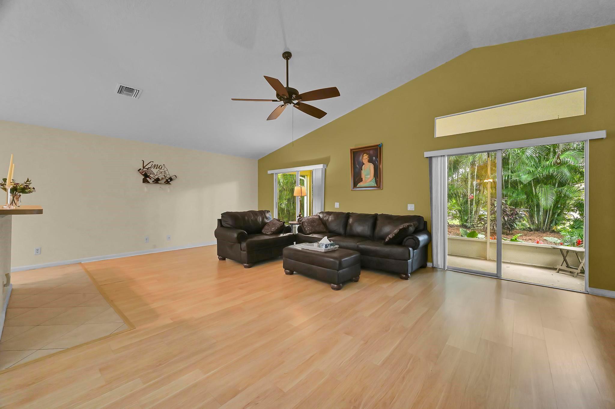 2870 SW Versailles Terrace, Stuart, FL 34997, Stuart - Photo 4