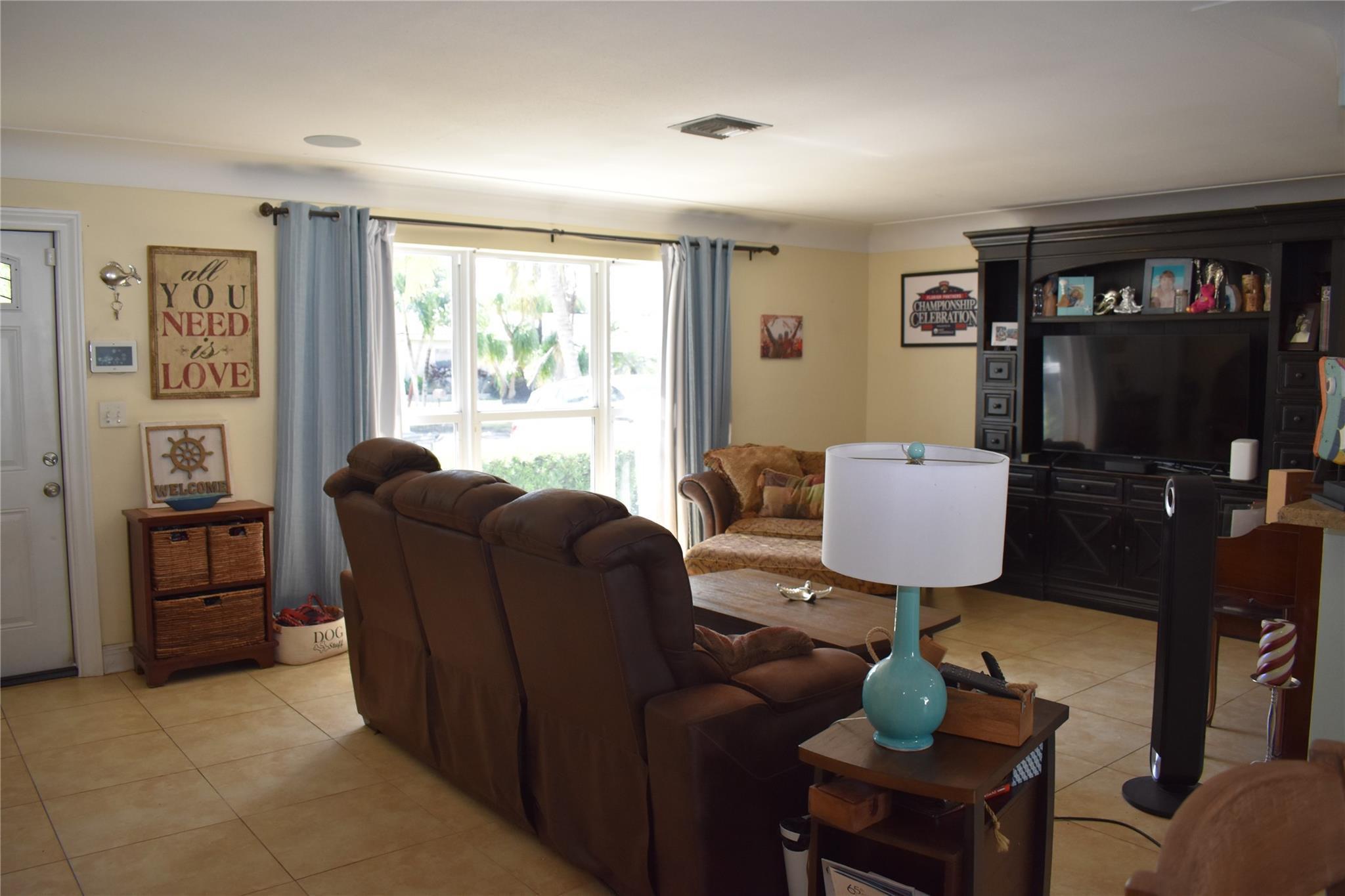 1991 NE 34th Street, Lighthouse Point, FL 33064, Lighthouse Point - Photo 4