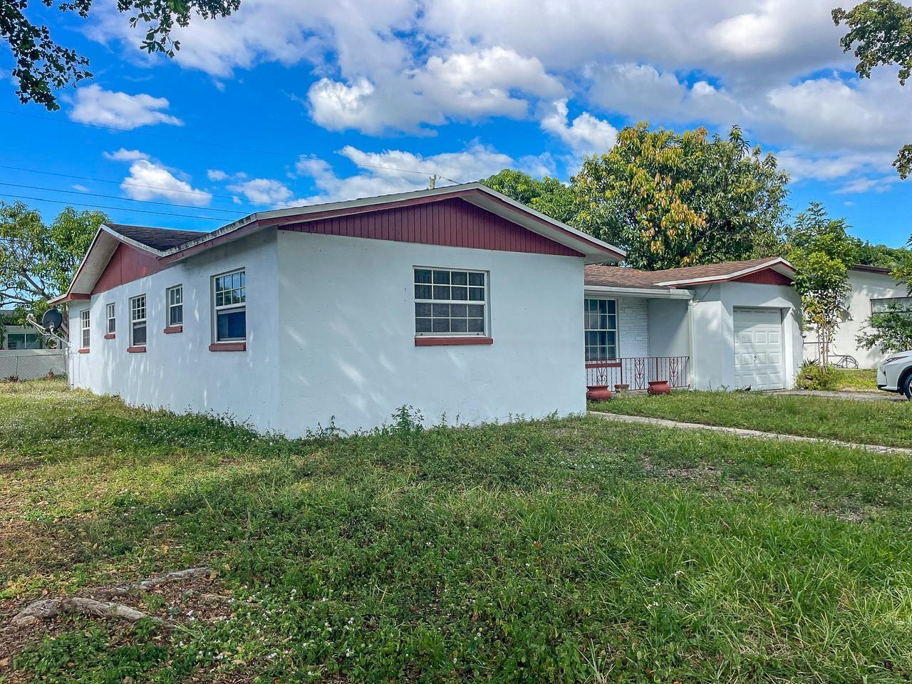 2421 NW 63rd Avenue, Sunrise, FL 33313, Sunrise - Photo 2